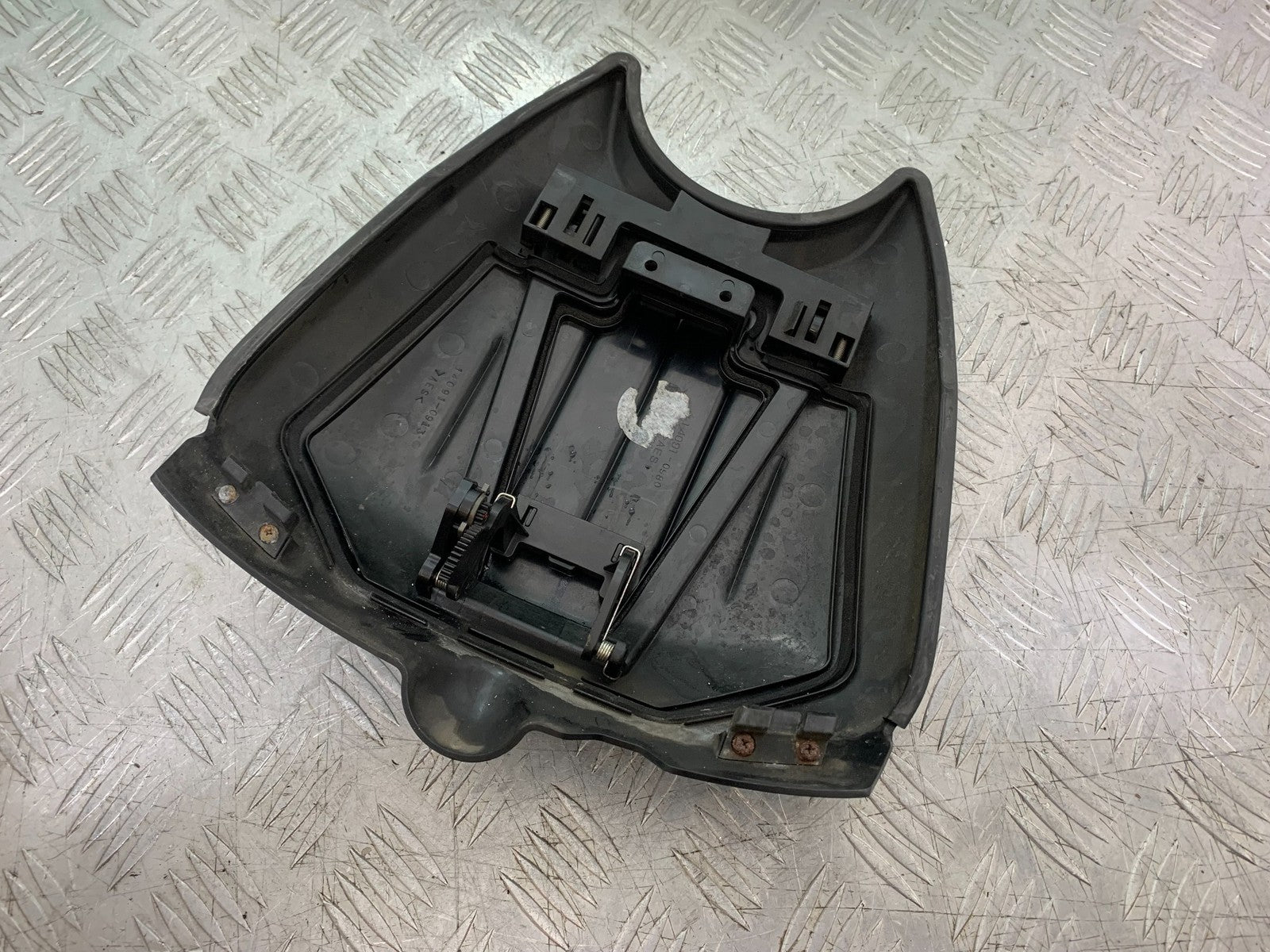 KAWASAKI GTR1400 GTR 1400 TANK COVER AND LID    YEAR 2007-2009 (CMB1306)