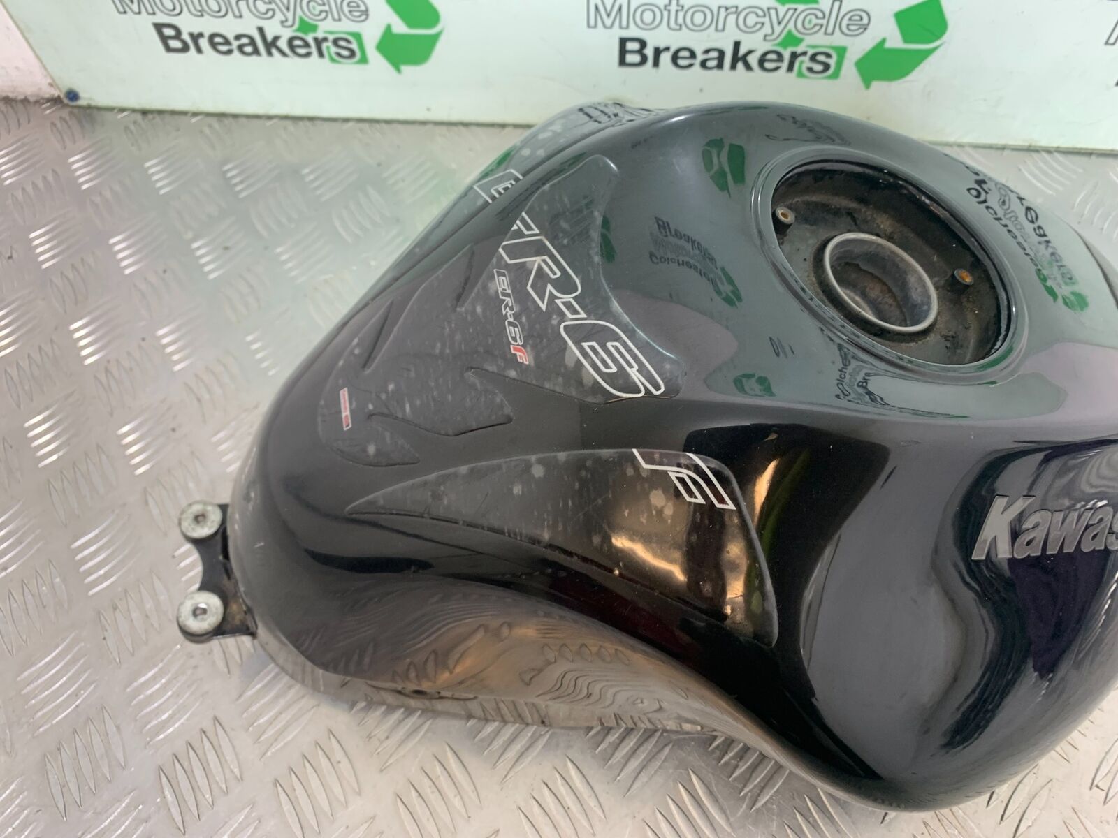 KAWASAKI ER6 N PETROL TANK  YEAR 2005-2008 (CMB1034)