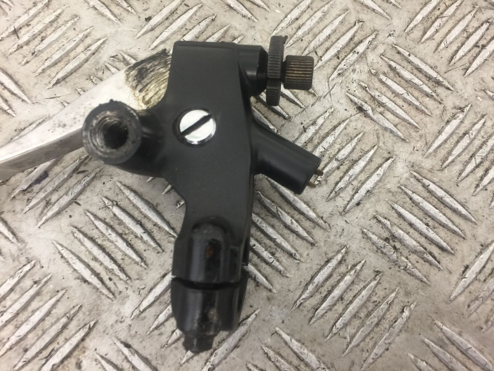 HONDA NC700 NC 700 CLUTCH LEVER  YEAR 2012 STOCK 437