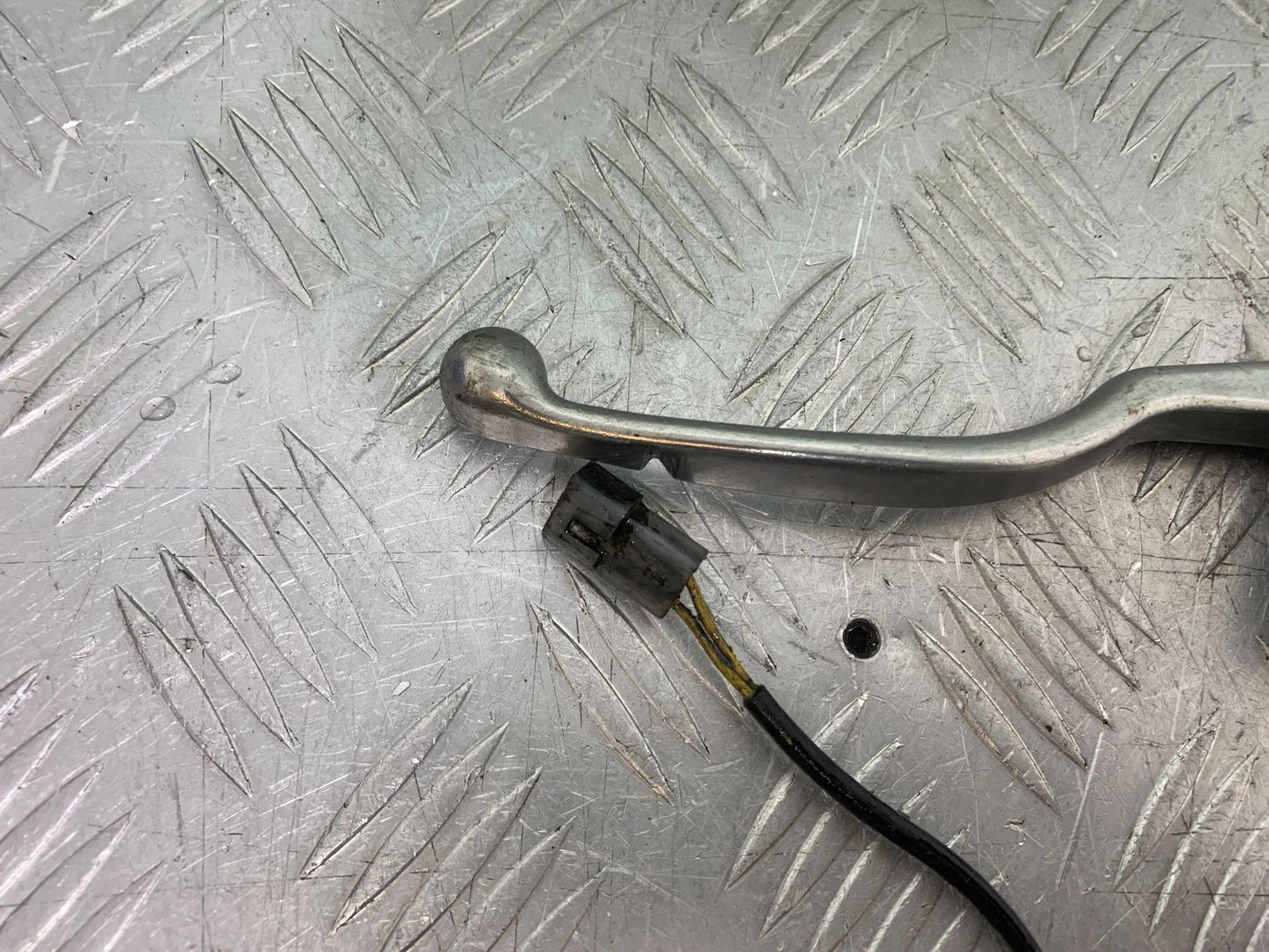 APRILIA 650 PAGASO STRADA CLUTCH LEVER AND BRACKET   YEAR 2005-2010 (CMB1260)
