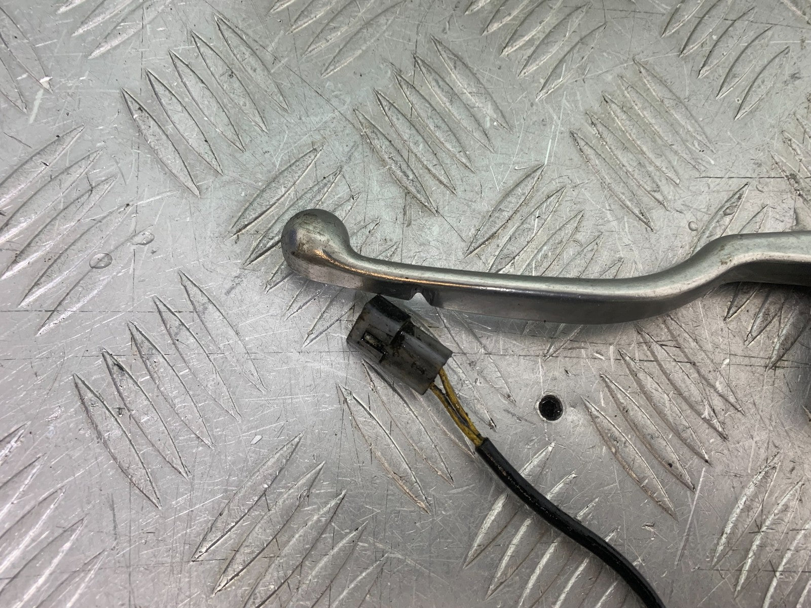 APRILIA 650 PAGASO STRADA CLUTCH LEVER AND BRACKET   YEAR 2005-2010 (CMB1260)