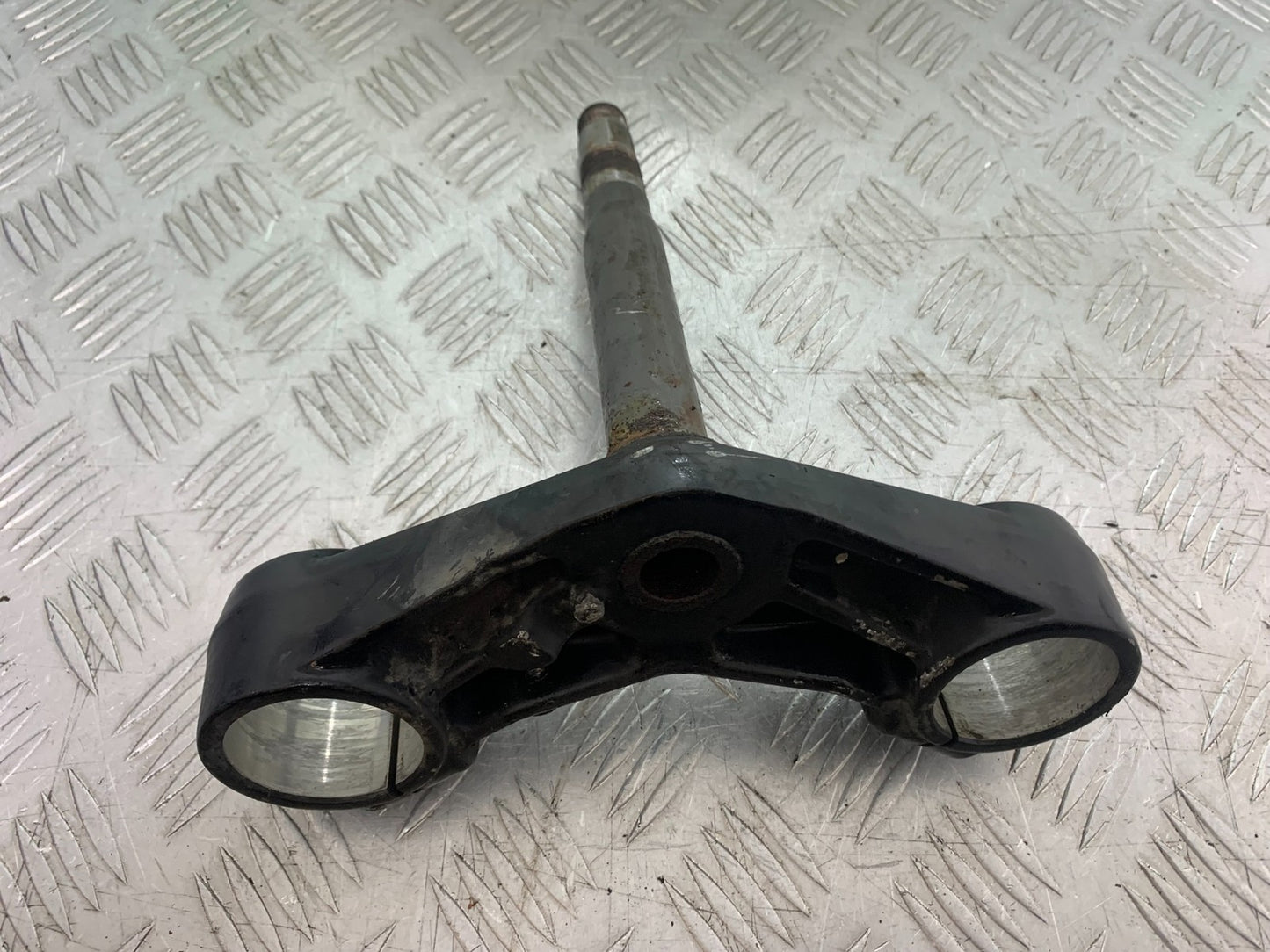 YAMAHA YZF-R125 YZF 125 BOTTOM YOKE YEAR 2019-2022 (CMB1263)