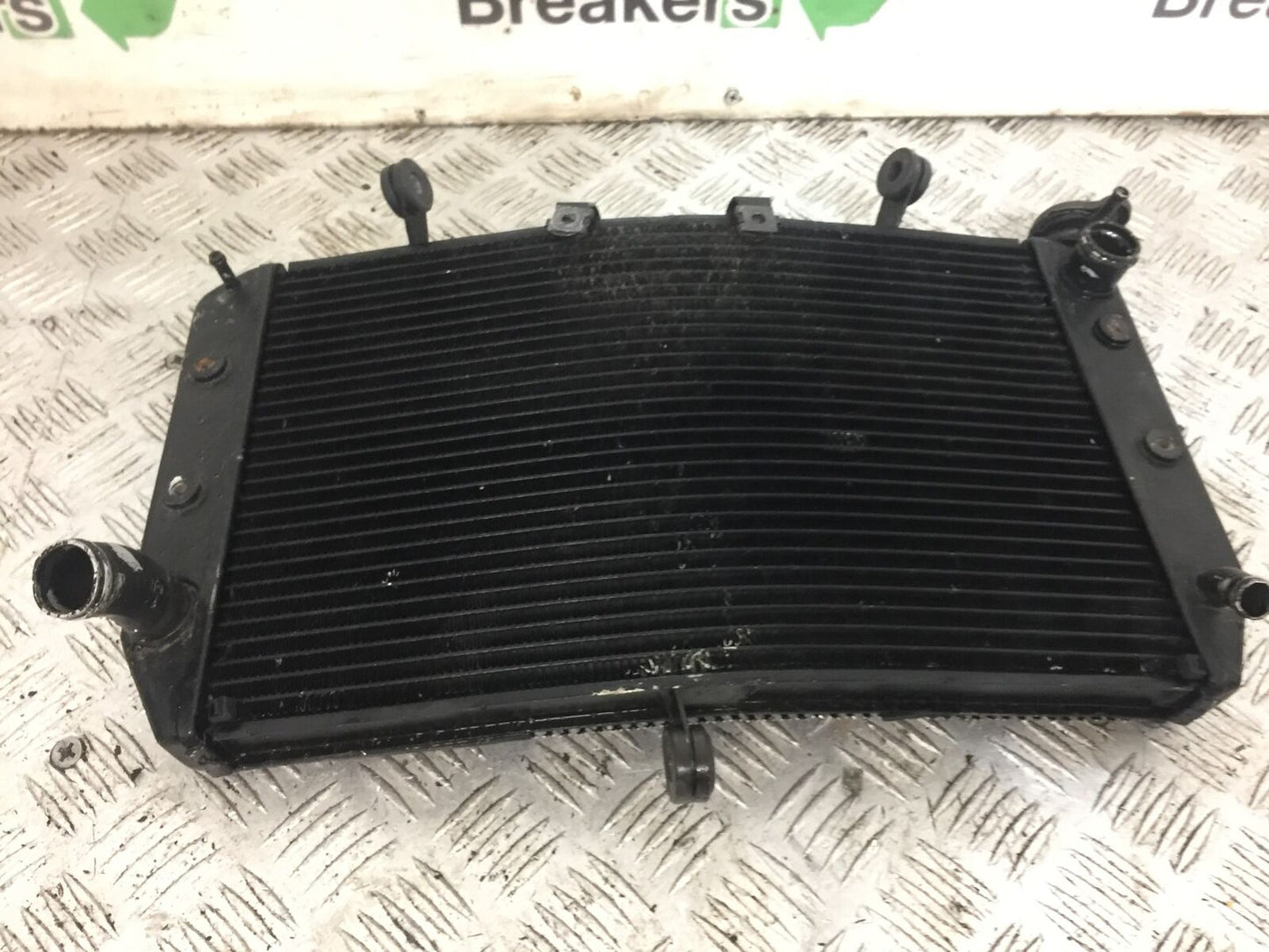 YAMAHA FZ1-N RADIATOR   YEAR 2006-2012  (STOCK 787)