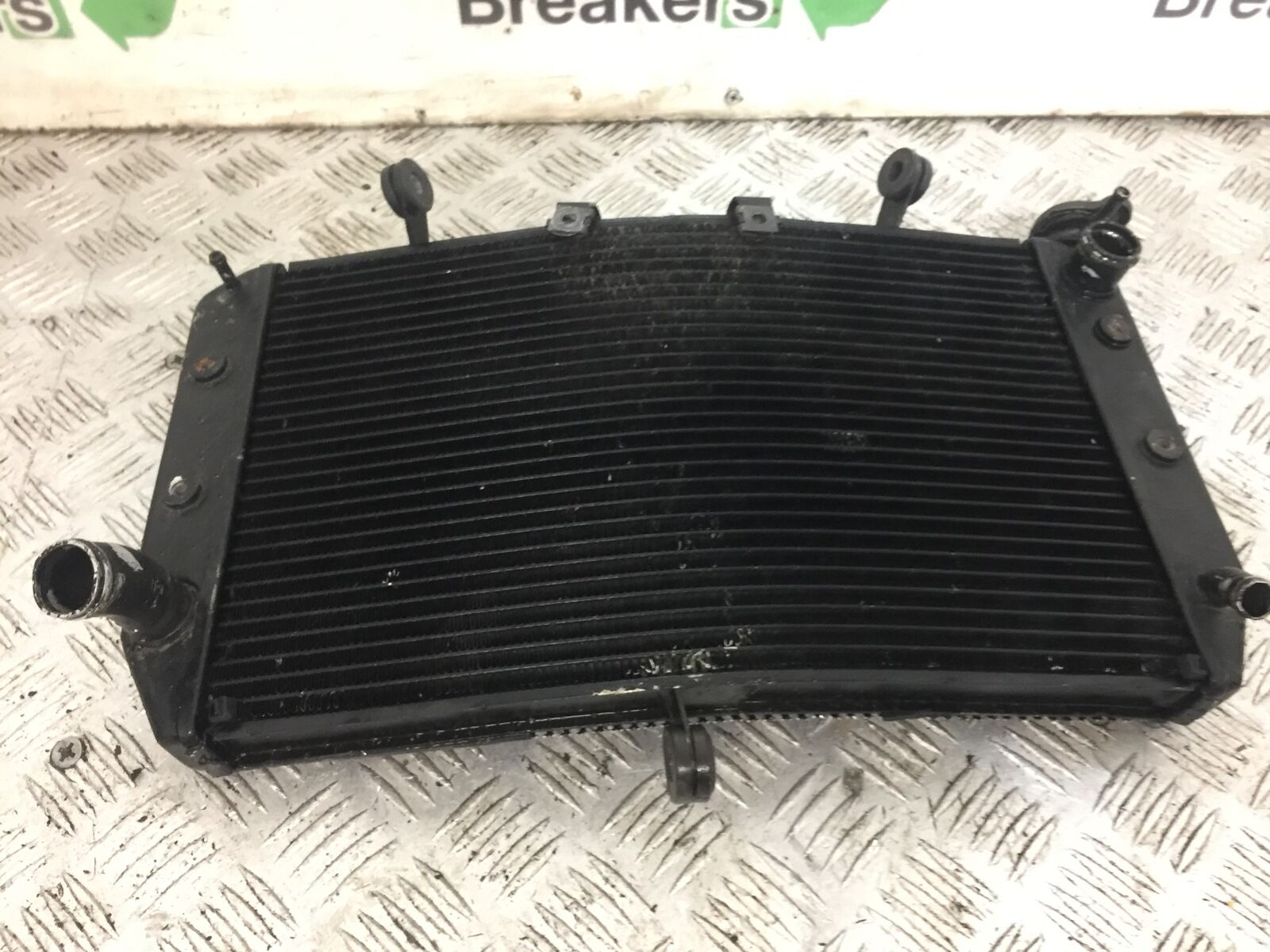 YAMAHA FZ1-N RADIATOR   YEAR 2006-2012  (STOCK 787)