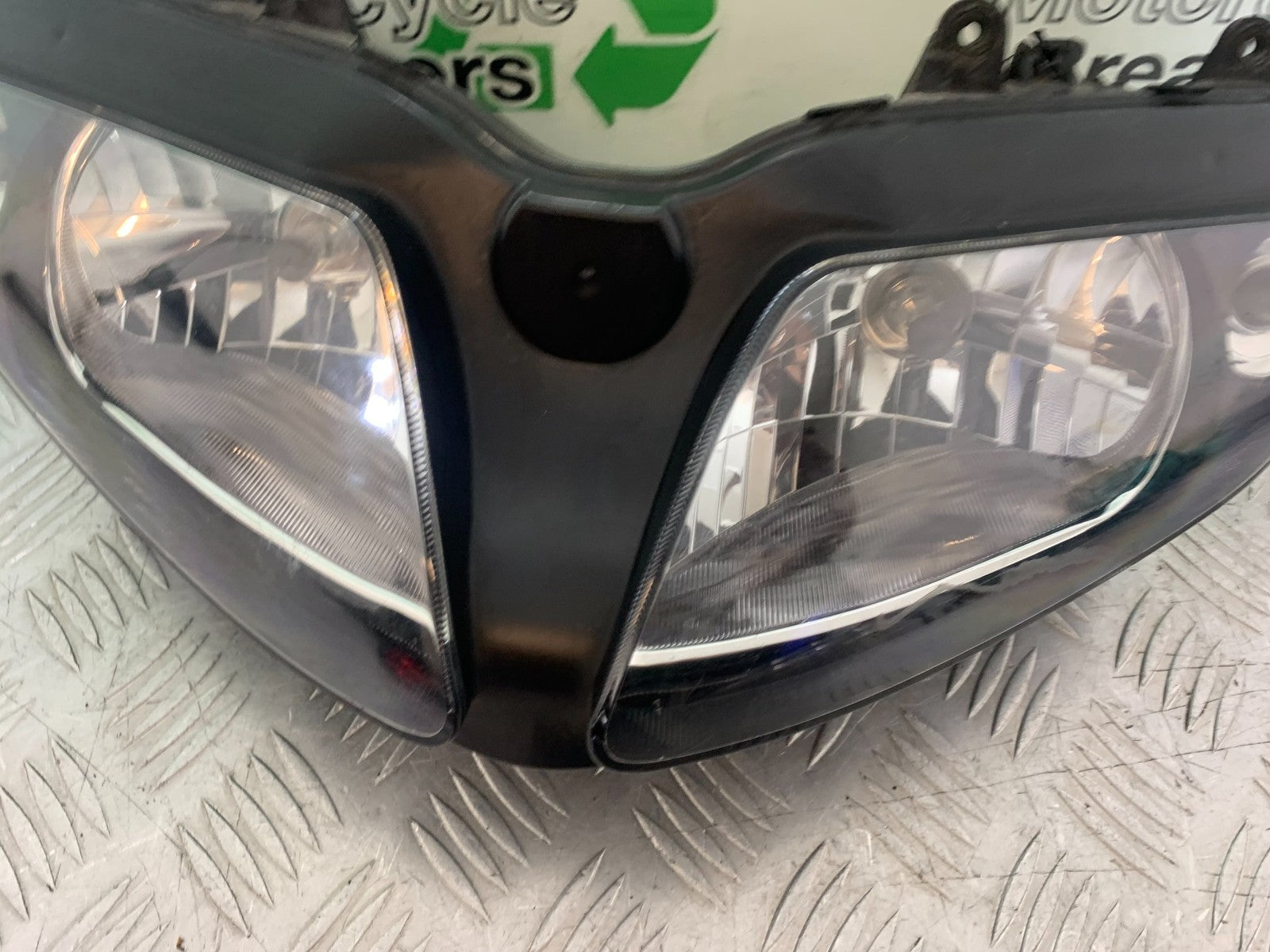 SUZUKI SV1000 SV 1000 HEADLIGHT YEAR 2003-2007 (CMB1293)