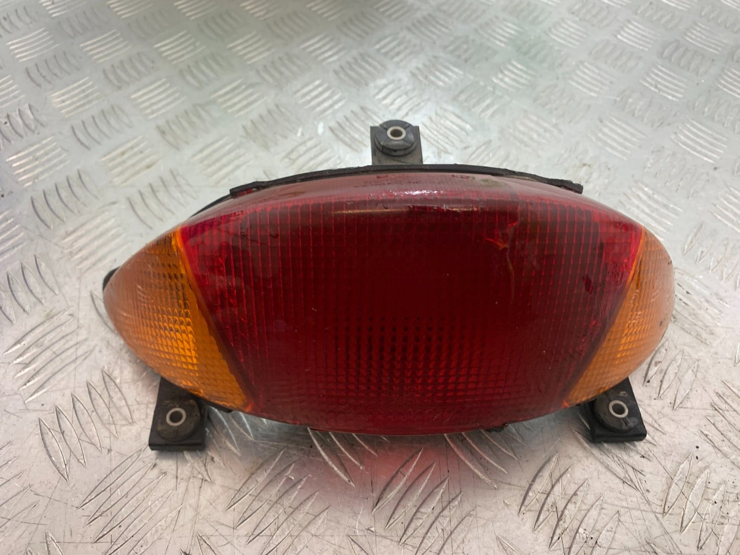 HONDA NT650 V DEAUVILLE REAR LIGHT  YEAR 1999 (CMB1268)