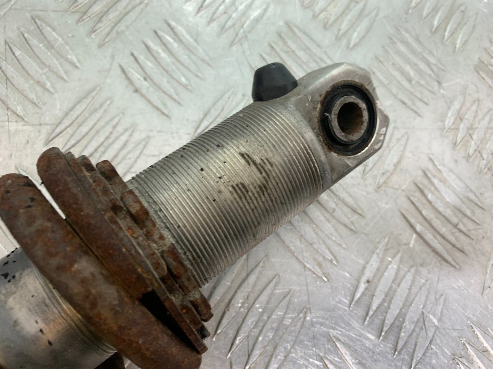 KAWASAKI ZZR1100 D REAR SHOCK   YEAR 1993-2001 (CMB1189)