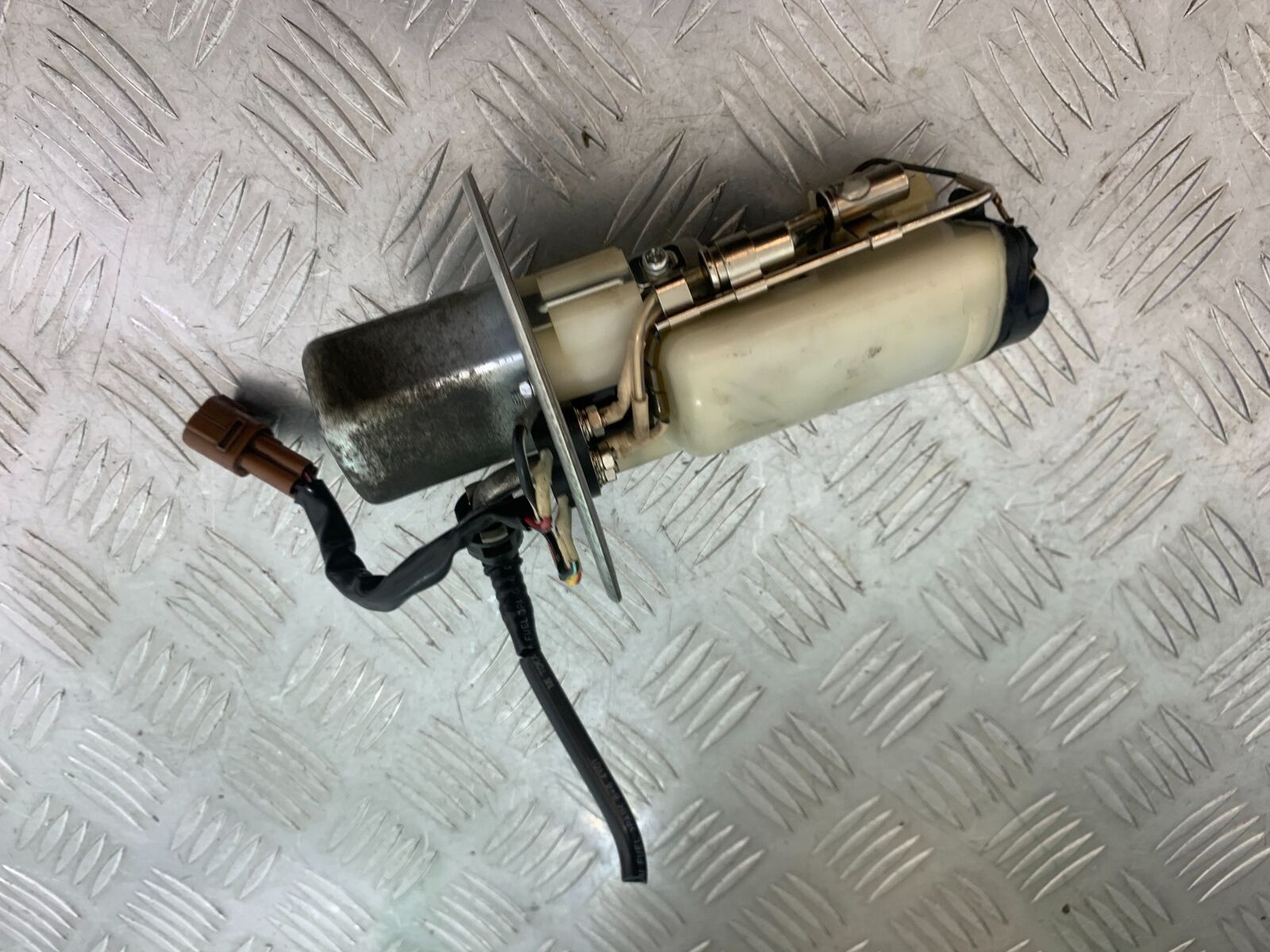SUZUKI SV1000 SV 1000 K3 PETROL PUMP  YEAR 2003-2006 (CMB1111)