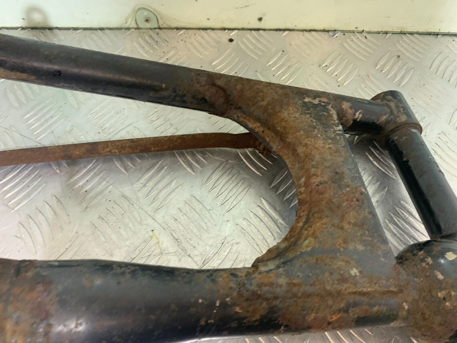 HONDA CX500 CX 500 SWINGARM YEAR 1980 (CMB1131)