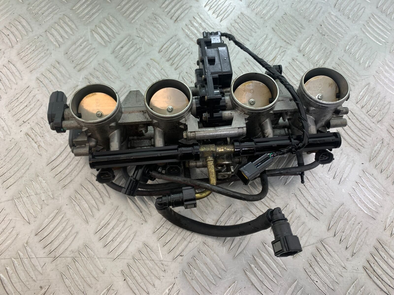 KAWASAKI Z750 Z 750 THROTTLE BODIES  YEAR 2004-2006  (CMB1104)