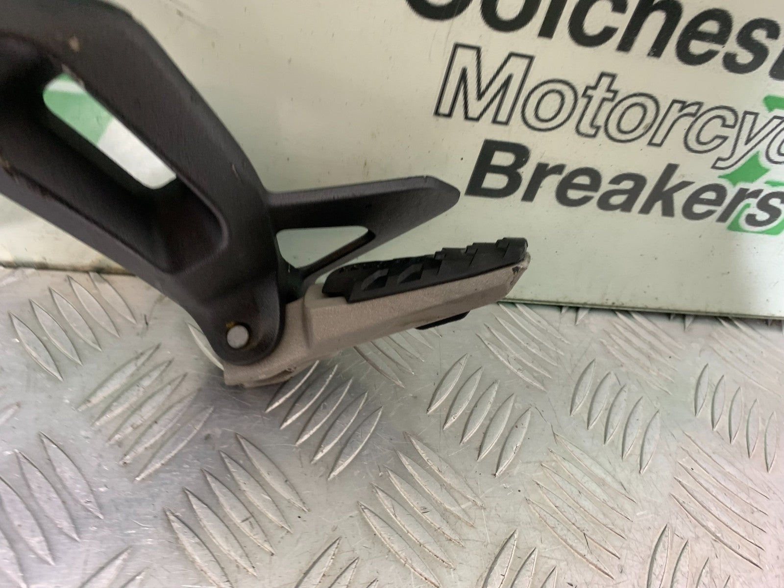DUCATI 937 MONSTER LEFT HANGER  YEAR 2021-2024 (CMB1270)