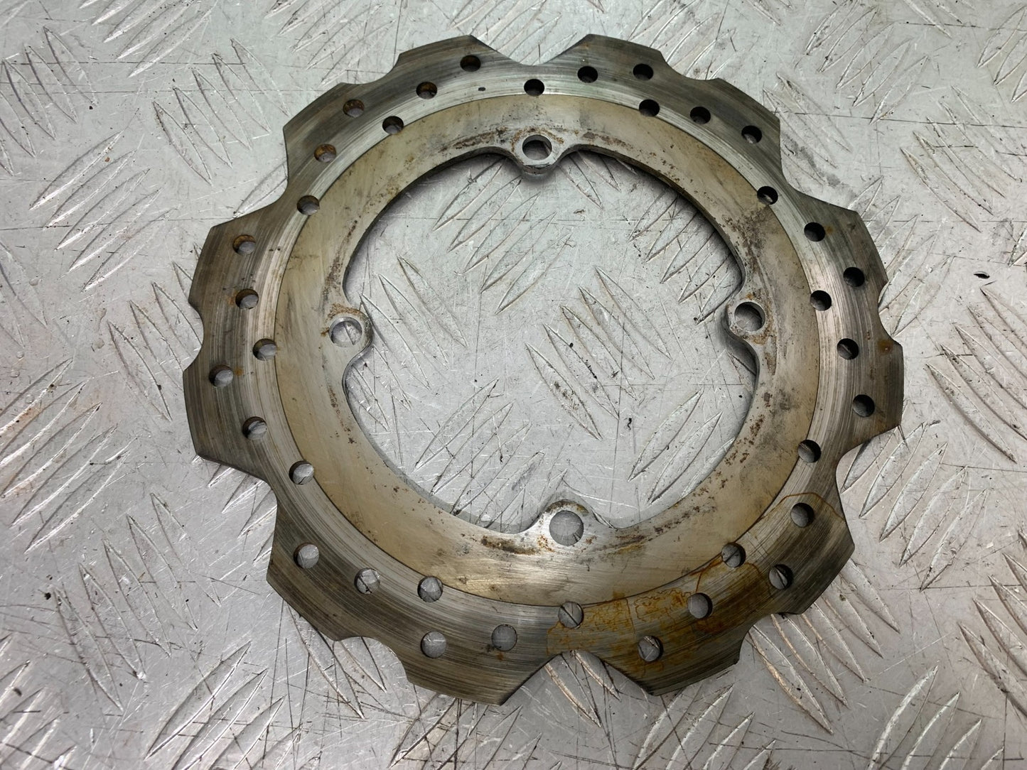 HONDA CB650F CB 650 FA-E REAR BRAKE DISC  YEAR 2014-2017 (CMB1226)