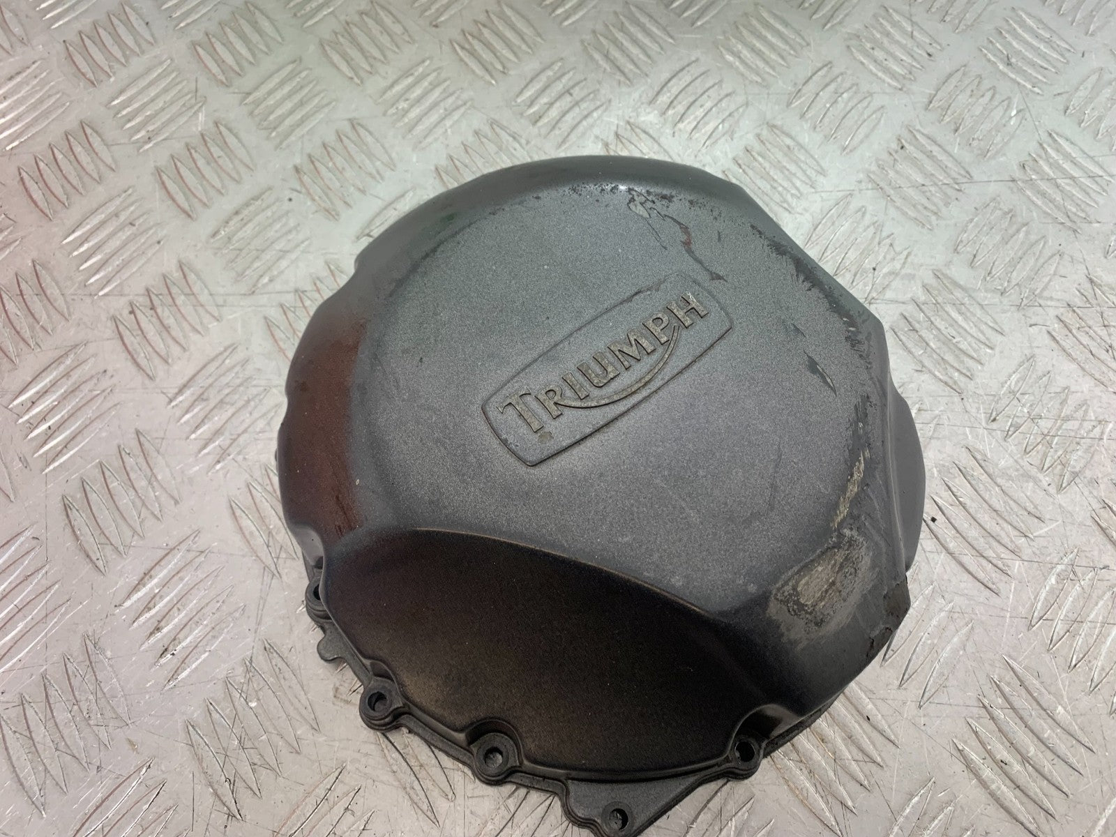 TRIUMPH TROPHY 900 ENGINE CLUTCH COVER YEAR 1991-95 (CMB1251)