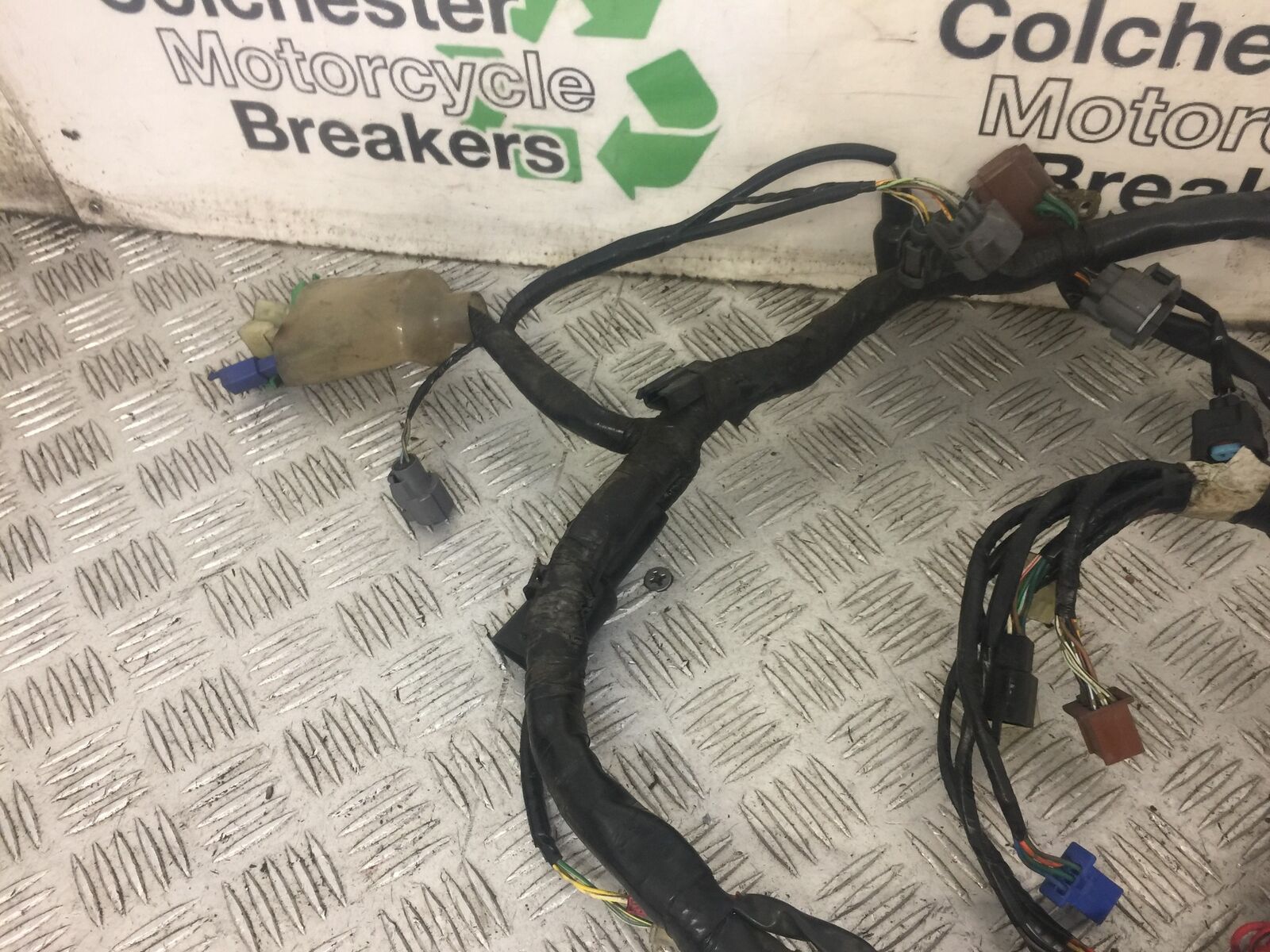 HONDA CB900 CB 900 HORNET WIRING LOOM  YEAR 2002-06 (STOCK 633)