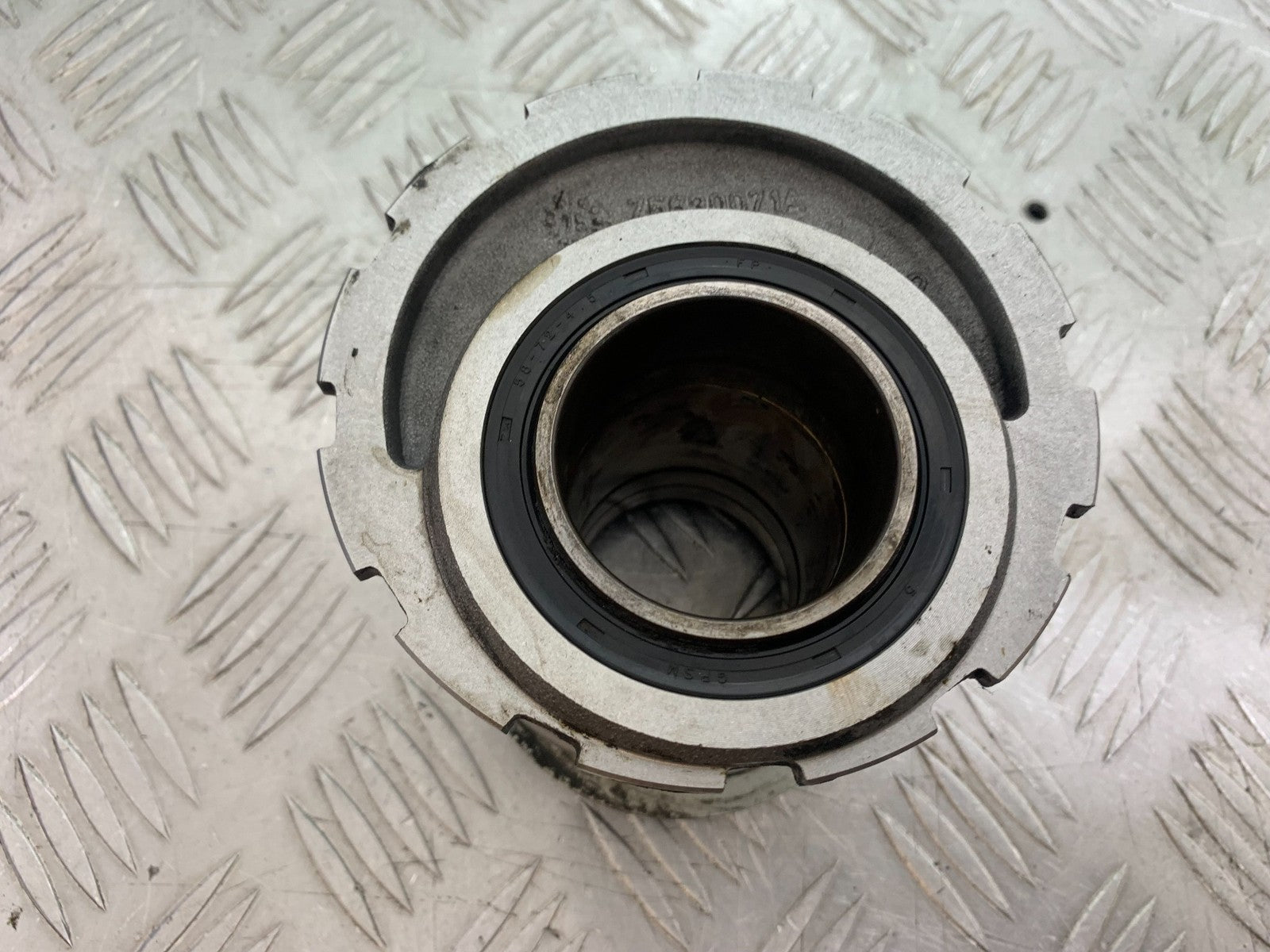 DUCATI 1299 PANIGALE ECCENTRIC HUB  YEAR 2016 (CMB 1187)