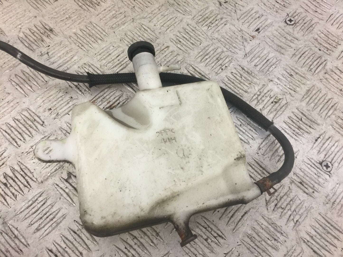 SUZUKI SFV650 SFV 650 GLADIUS COOLANT BOTTLE  2009-15 (STOCK 677)