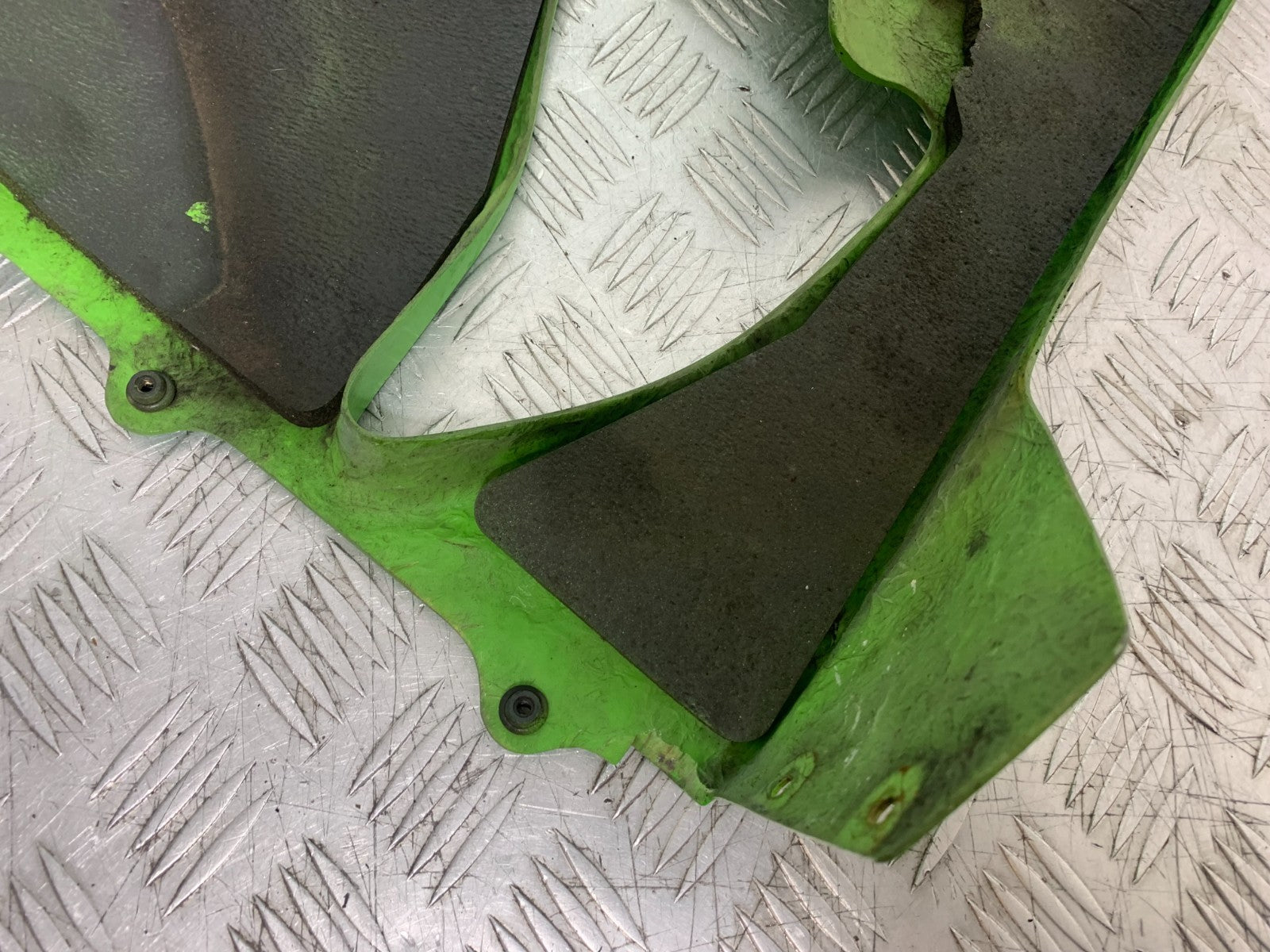 KAWASAKI ZX9R ZX9 R LEFT MIDDLE FAIRING PANEL YEAR 1998-1999 (CMB1329)