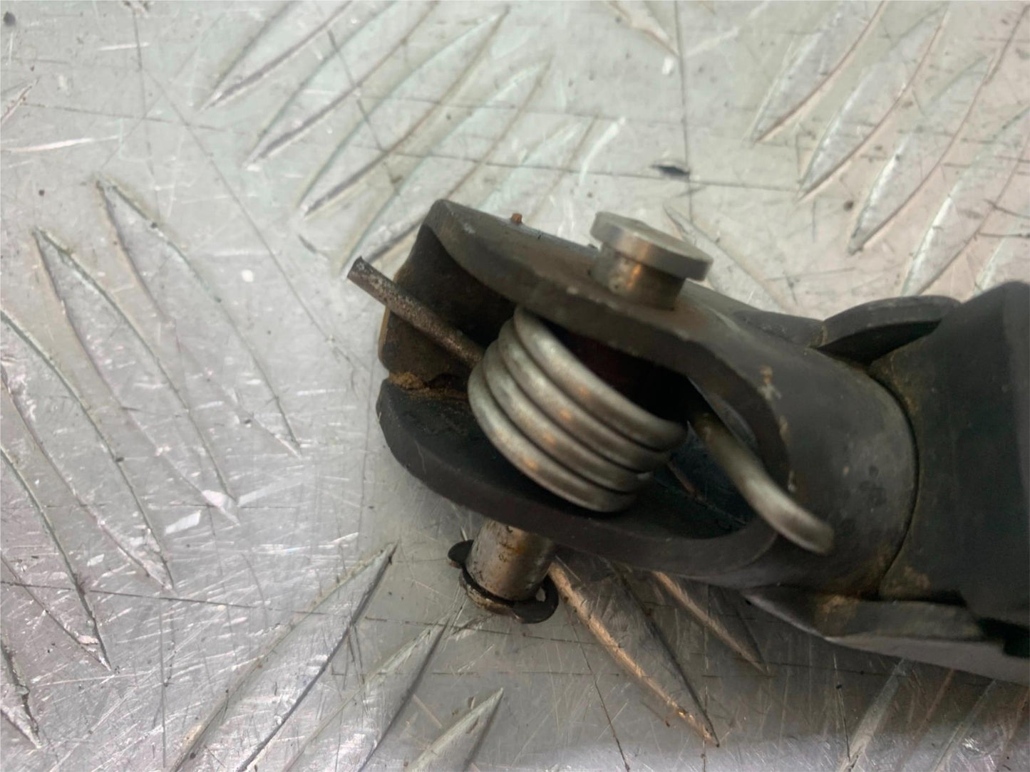 BMW R1200 R 1200 GS FRONT RIGHT FOOTPEG   YEAR 2013-2016 (CMB1257)
