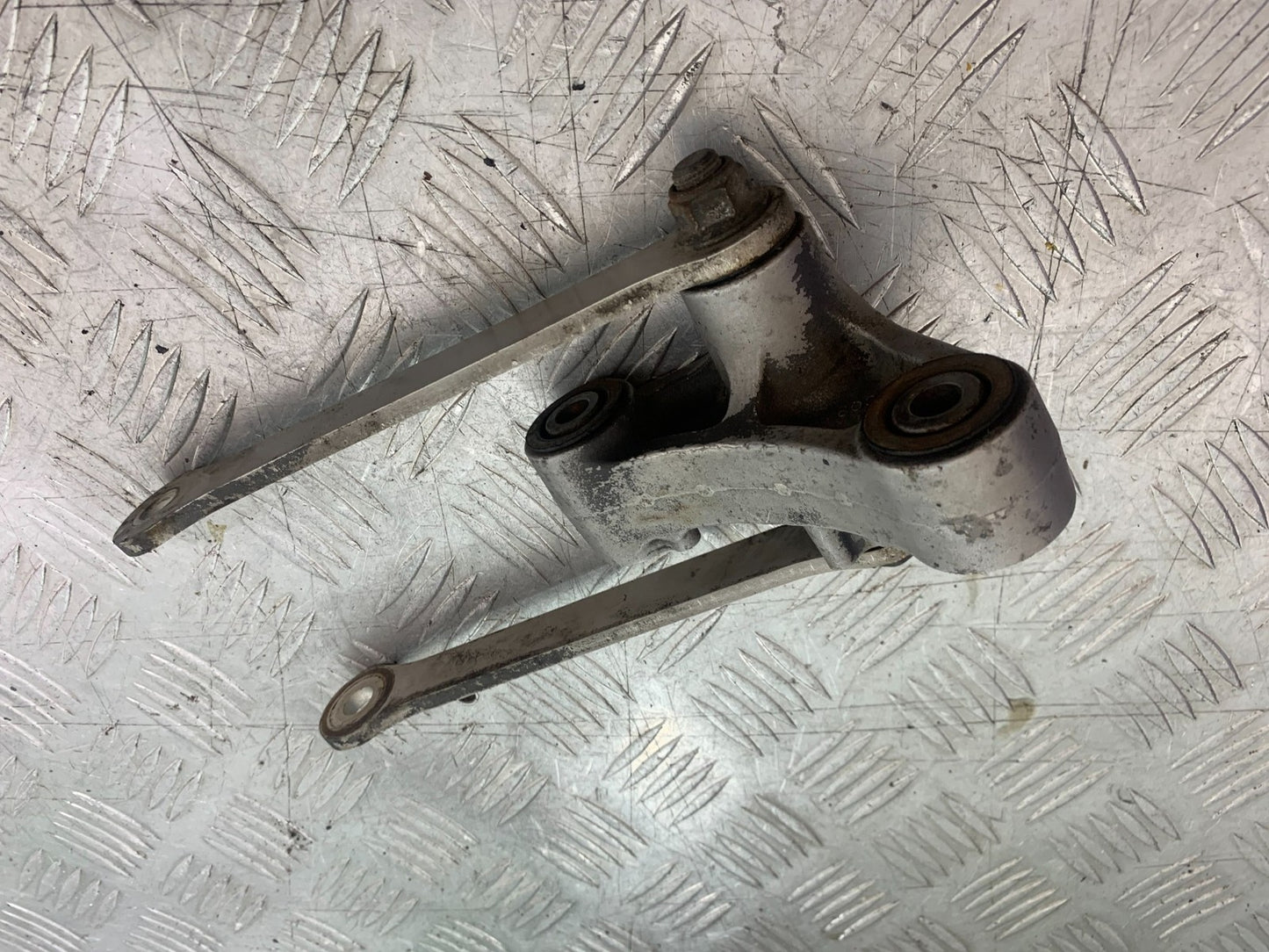 KAWASAKI ZX9R ZX9 C REAR SHOCK LINKAGE  YEAR 1998-99 (CMB1213)