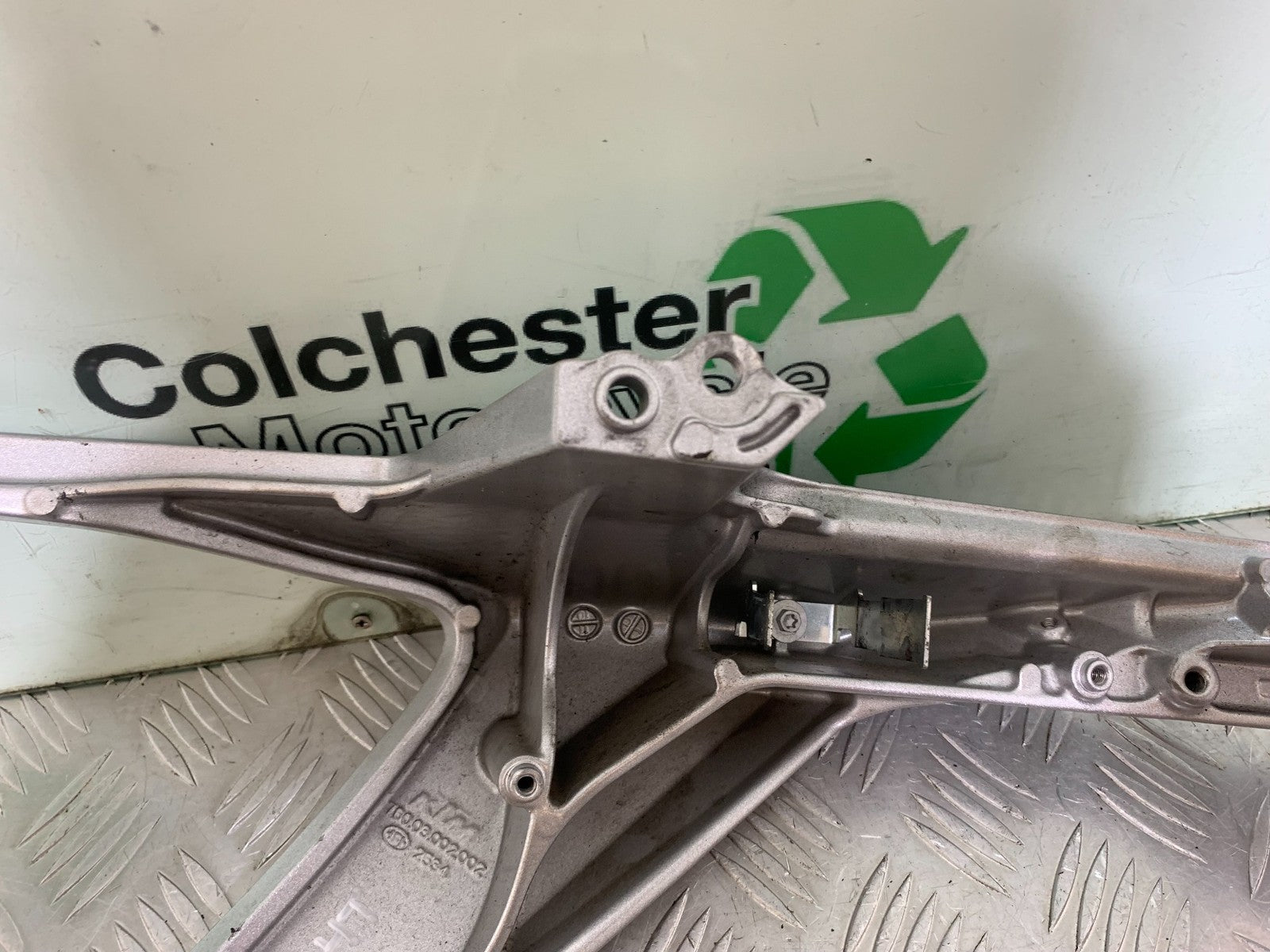 KTM 690 DUKE R LC4 RIGHT SUBFRAME YEAR 2012-2015  (CMB1180)