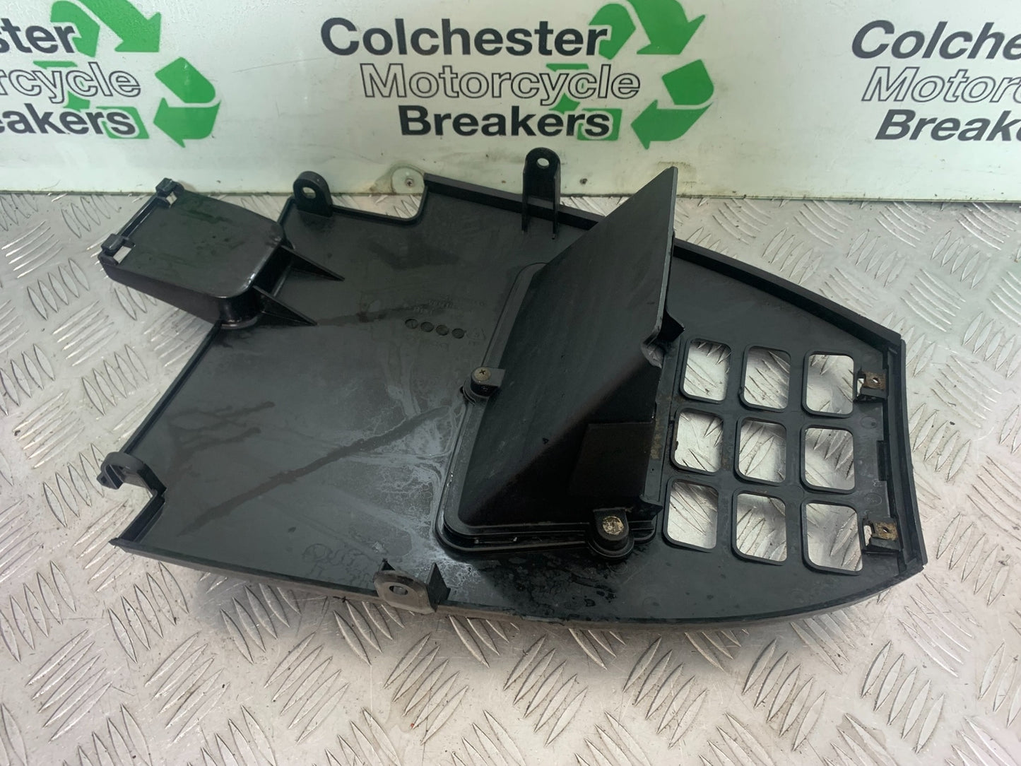 KAWASAKI J125 J125 BELLYPAN YEAR 2016-2020 (CMB1158)