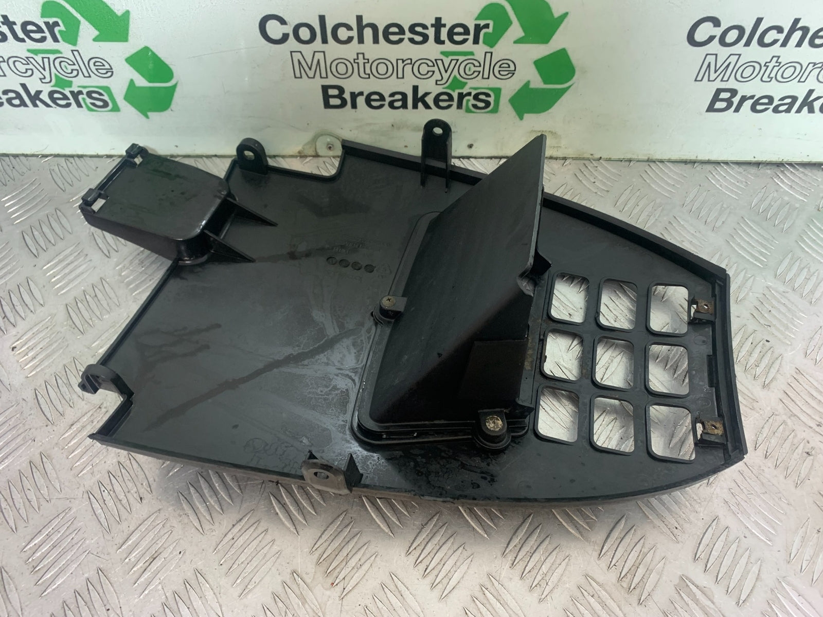 KAWASAKI J125 J125 BELLYPAN YEAR 2016-2020 (CMB1158)