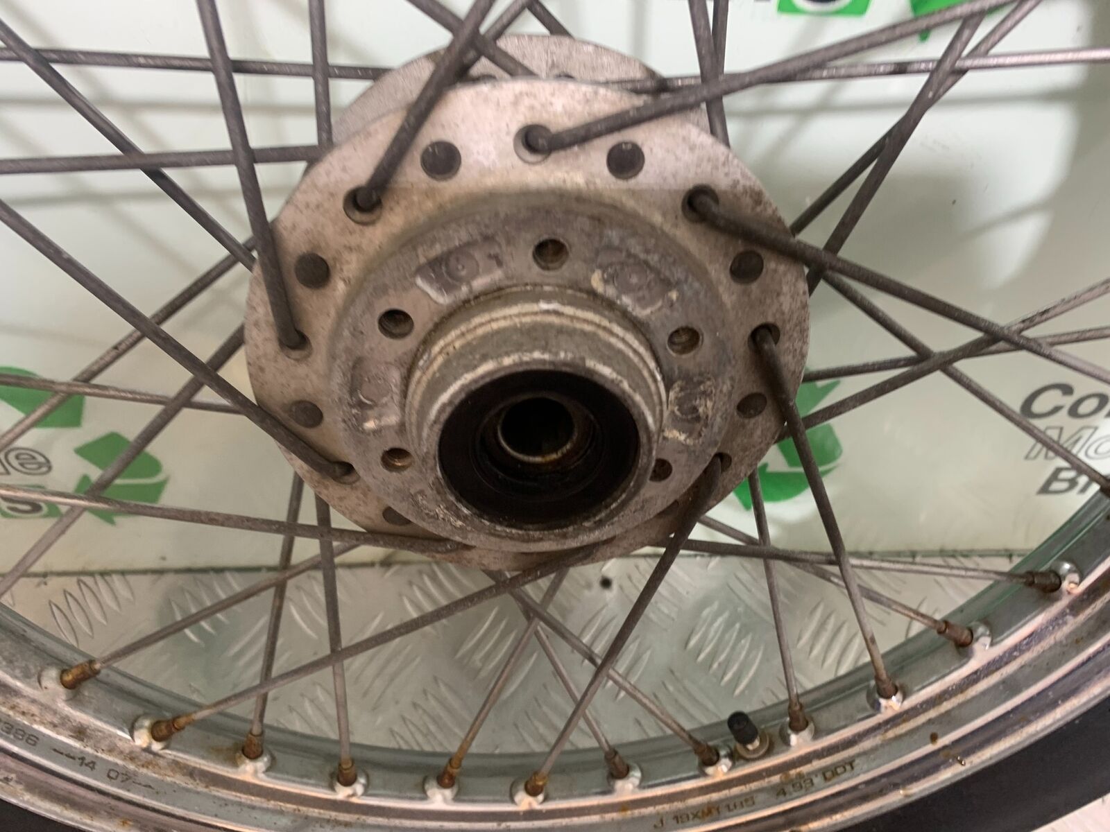 YAMAHA XV535 XV 535 VIRAGO FRONT WHEEL YEAR 1994-02 (CMB1044)