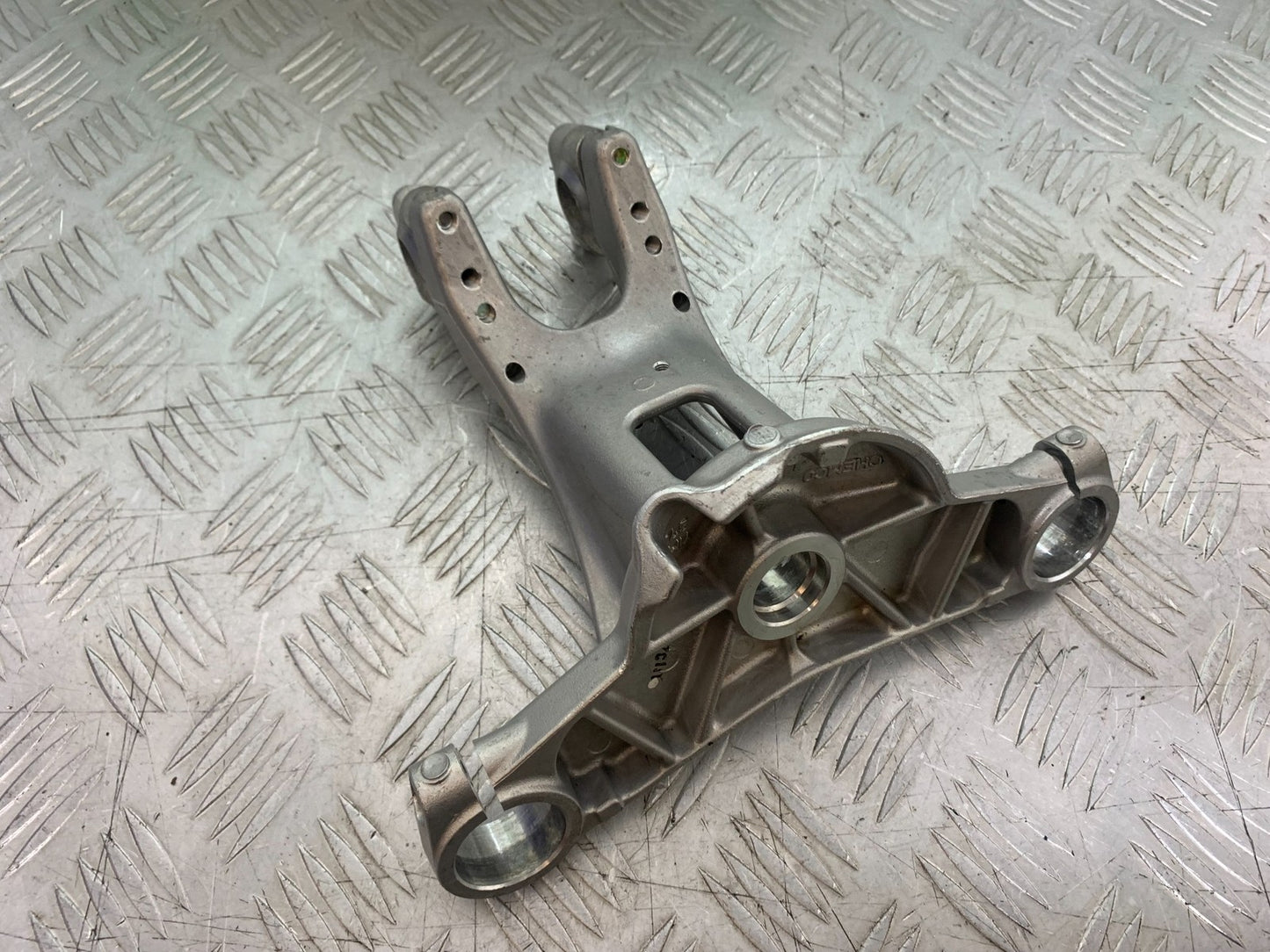 YAMAHA XMAX 300 TOP YOKE  YEAR 2017-2020 (CMB1218)