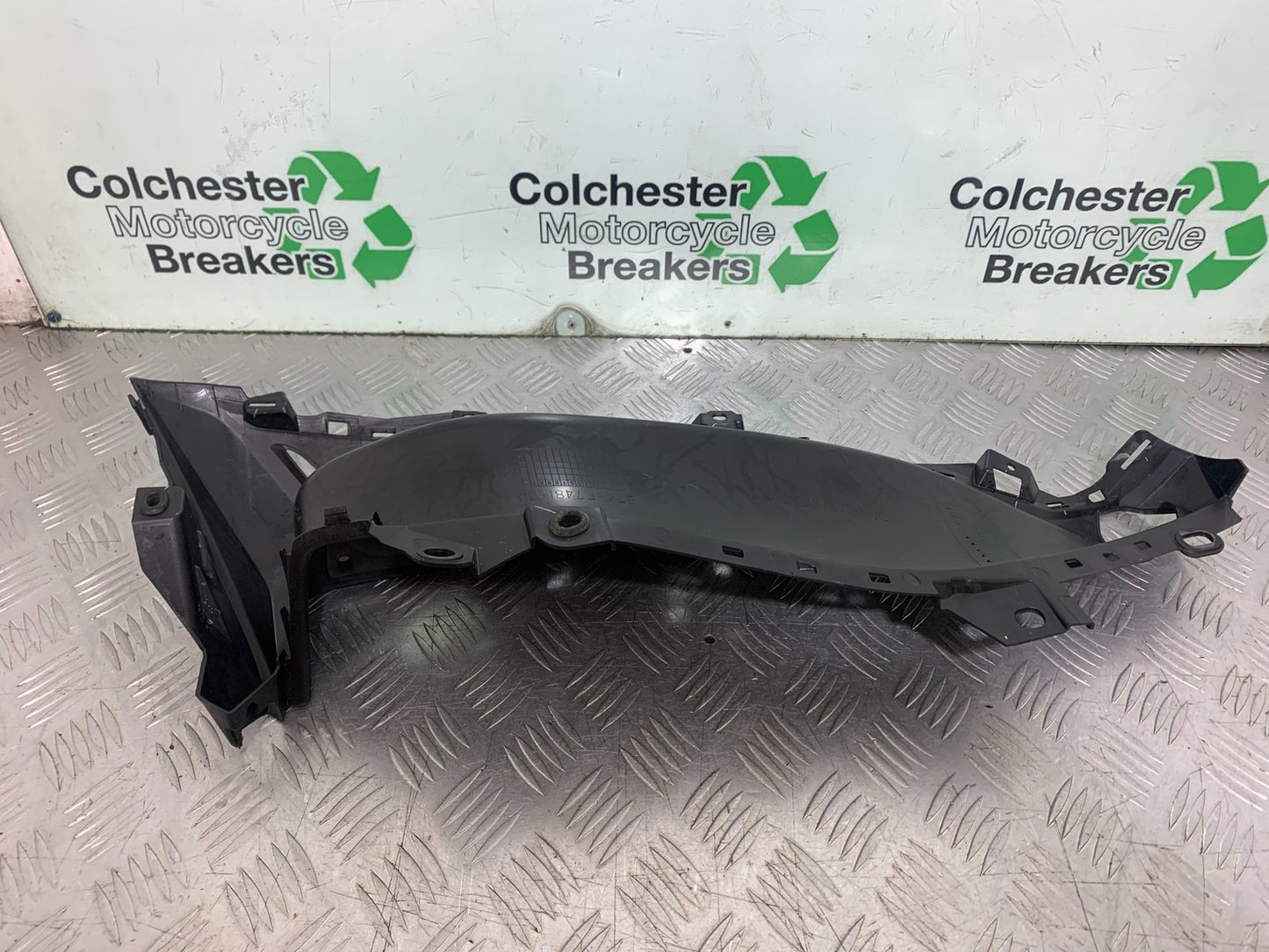 YAMAHA XMAX 300 FOOTBOARD YEAR 2017-2020 (CMB1218)