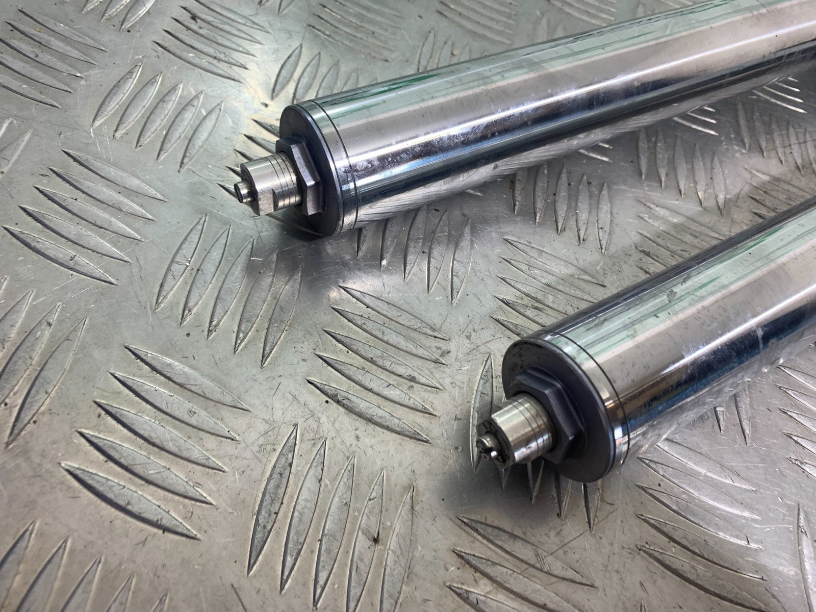 HONDA CBR600 CBR 600 RR FORKS (BENT SOLD AS PARTS)   YEAR 2003-2004 CMB1173)