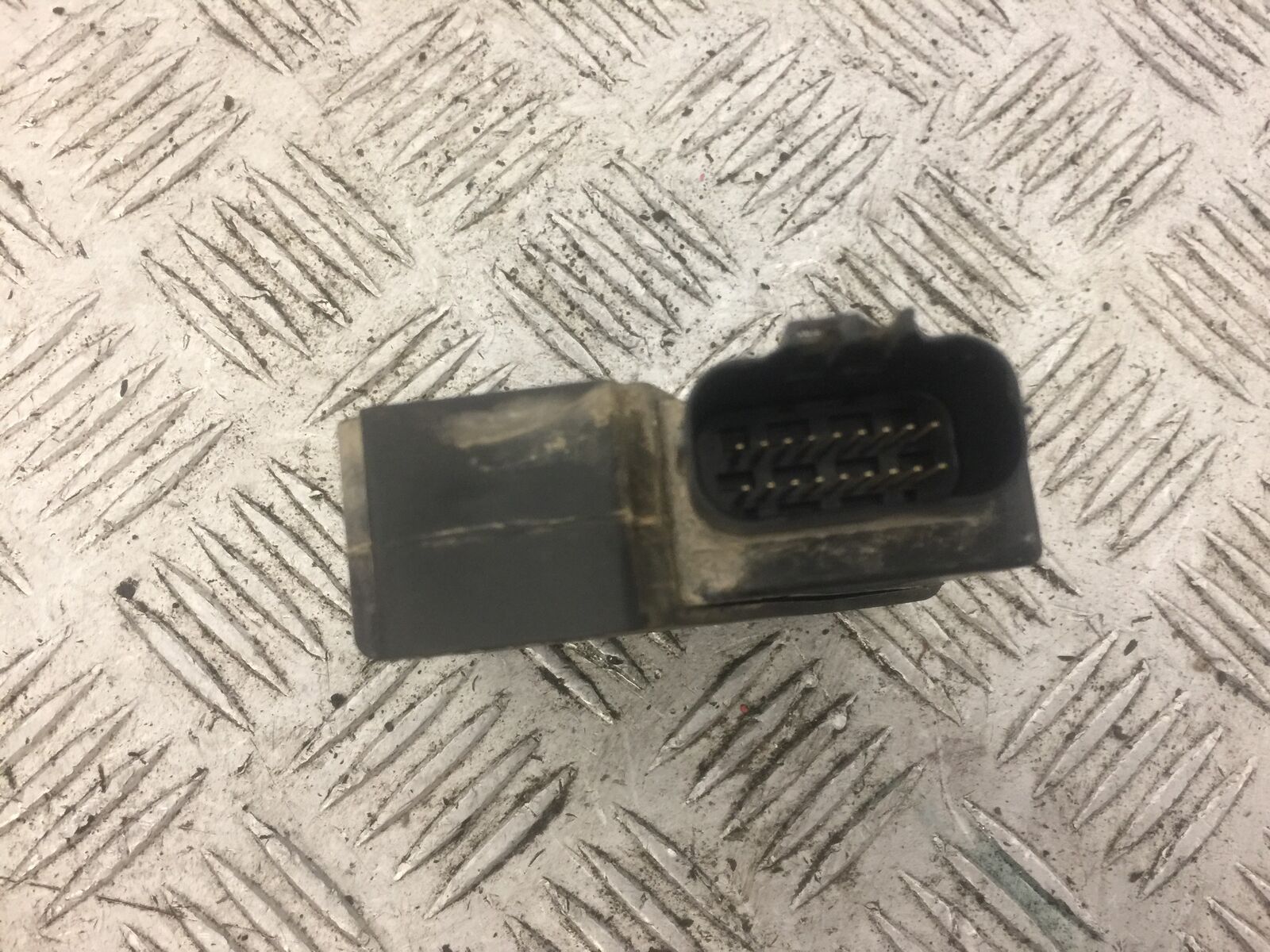 HONDA CRF1000 CRF 1000 L AFRICA TWIN HEADLIGHT RELAY YEAR 2016-2019 (STOCK 695)