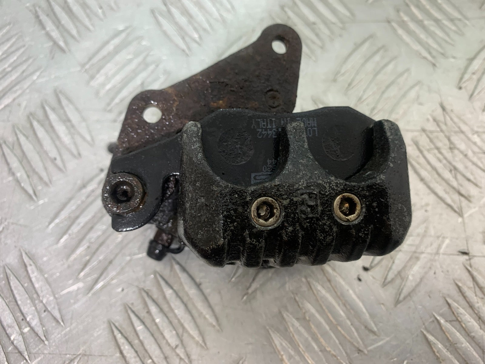PIAGGIO VESPA GTS 125 FRONT CALIPER YEAR 2009-2014  (CMB1261)