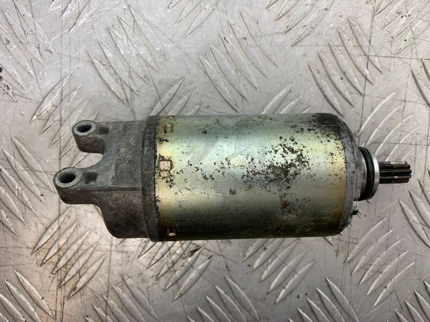 TRIUMPH 955i SPRINT ST STARTER MOTOR   YEAR 1999-04 (CMB1230)