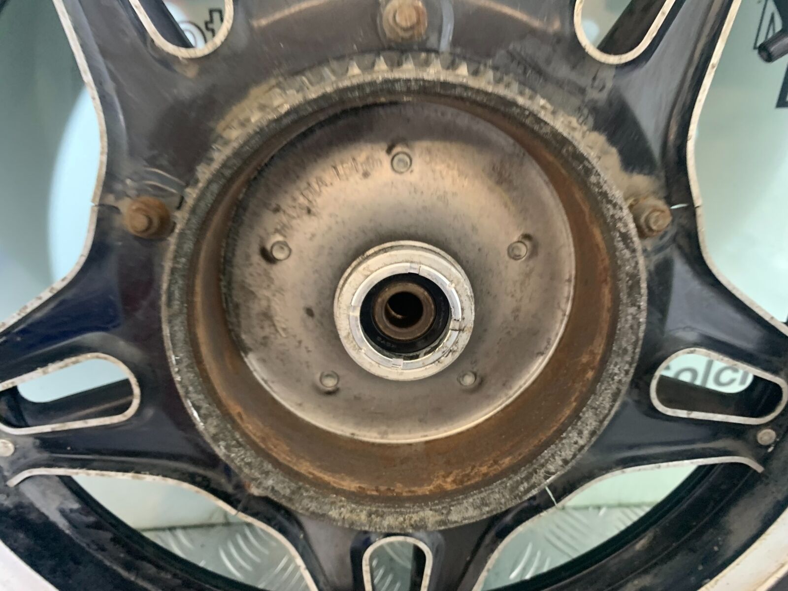 HONDA CX500 CX 500 REAR WHEEL  YEAR 1980 (CMB1131)