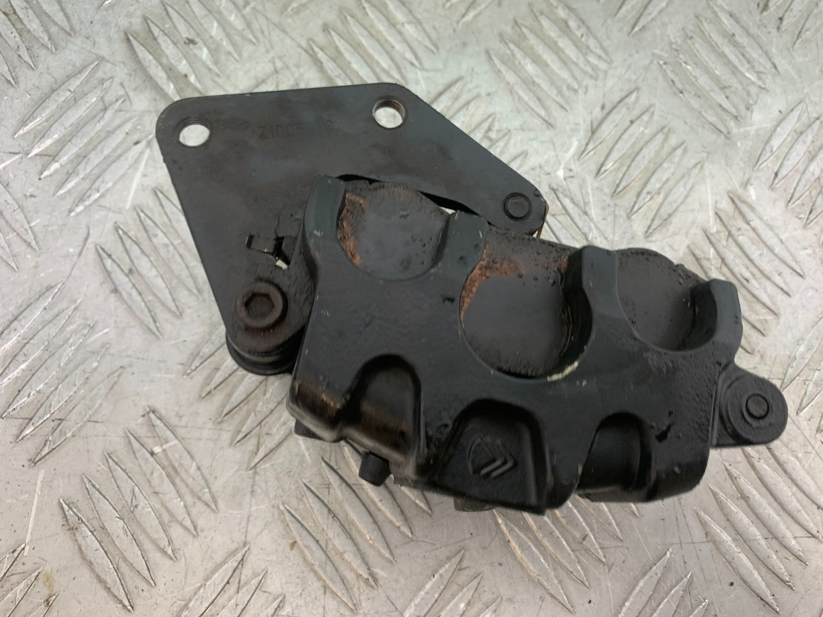 SINNIS HOODLUM 125 FRONT CALIPER  YEAR 2021-2025 (CMB1196)
