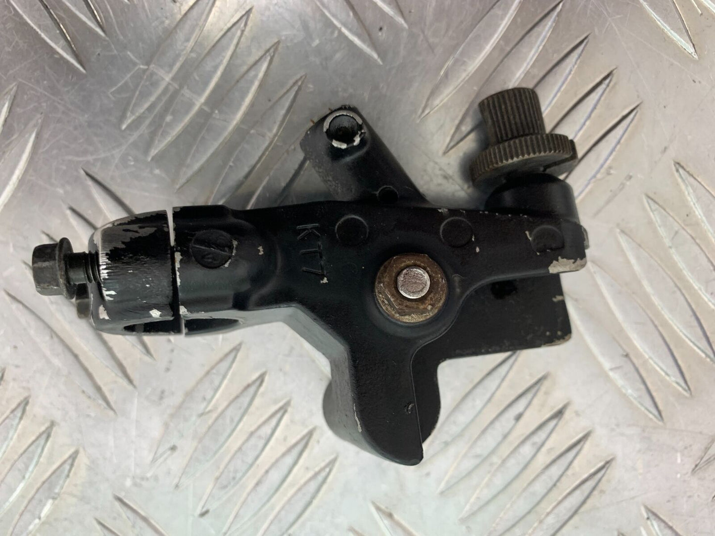 HONDA NTV 650 REVERE CLUTCH LEVER BRACKET  YEAR 1988-1996  (CMB1025))
