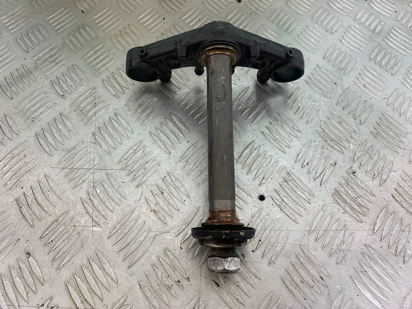 HONDA GL500 GL 500 SILVERWING BOTTOM YOKE   YEAR 1981-82  (CMB1168)