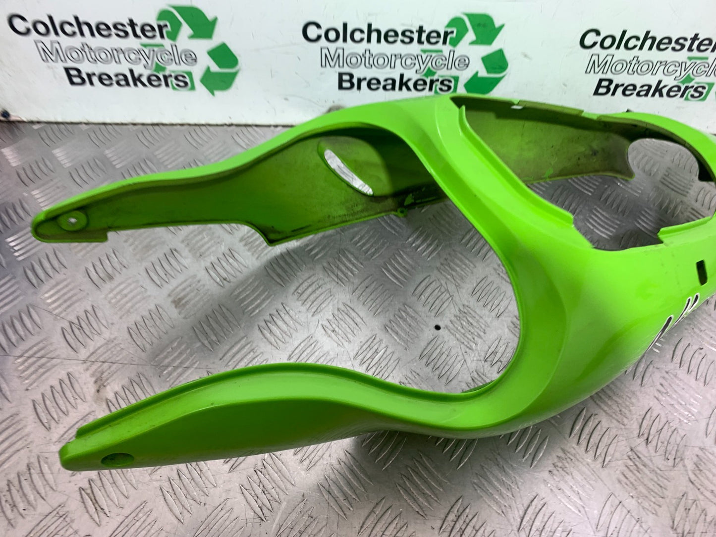 KAWASAKI ZX9R ZX9 R TAIL PIECE  YEAR 1998-1999 (CMB1329)