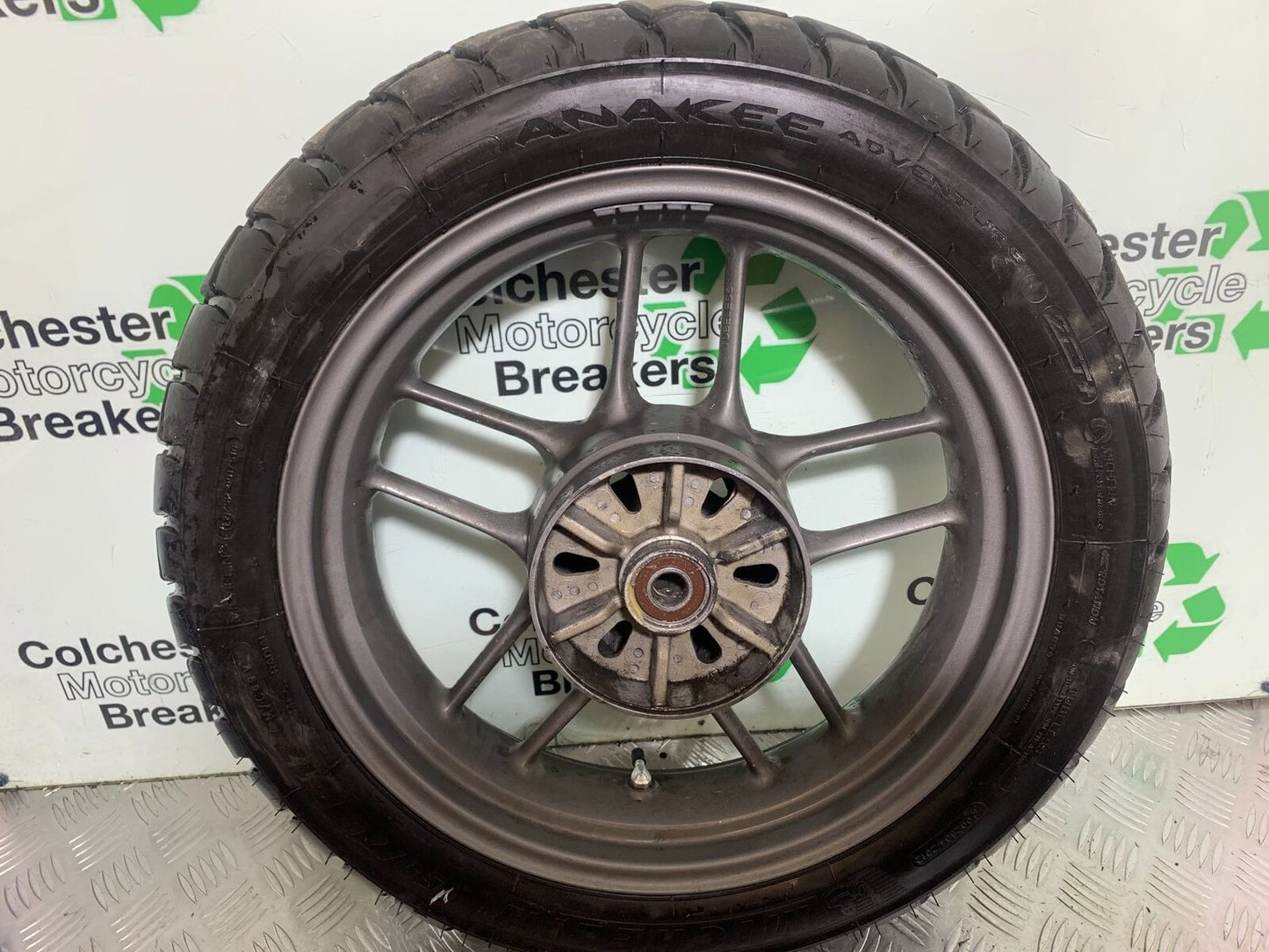 TRIUMPH TIGER 800 REAR WHEEL   YEAR 2011-2014 (CMB1113)