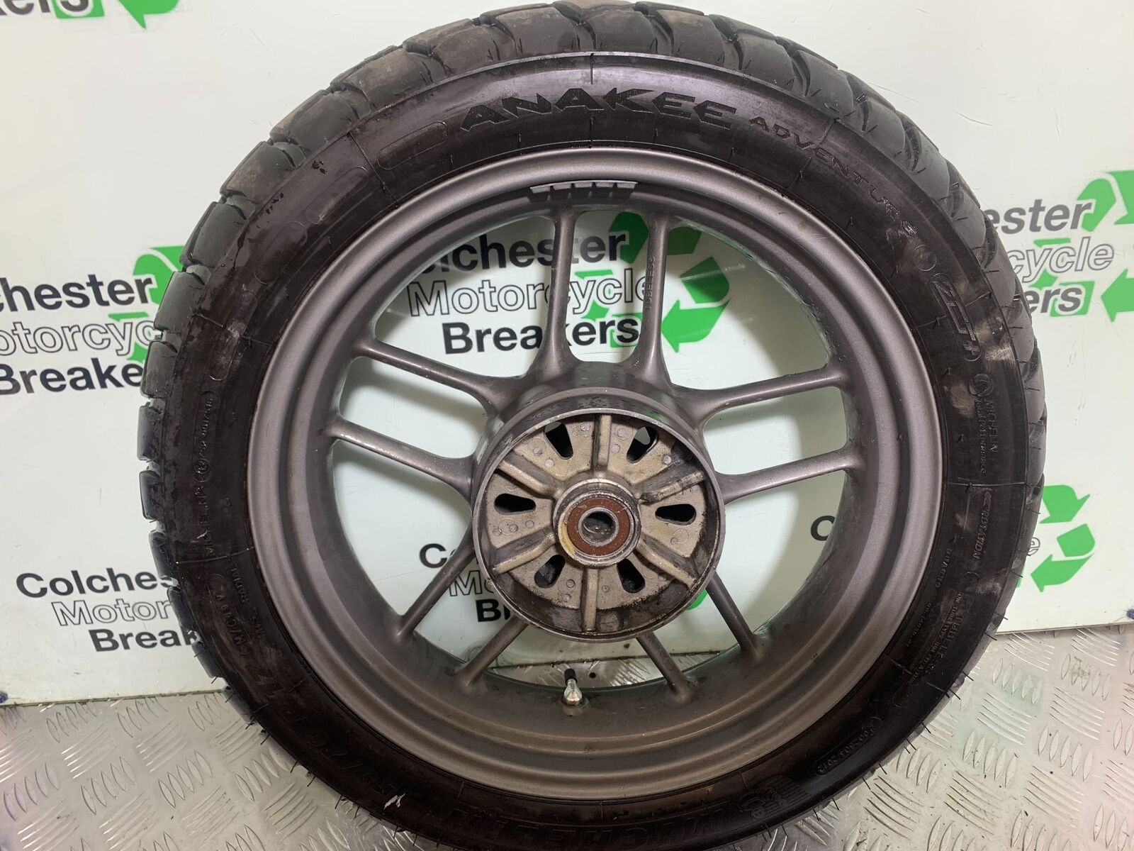 TRIUMPH TIGER 800 REAR WHEEL   YEAR 2011-2014 (CMB1113)