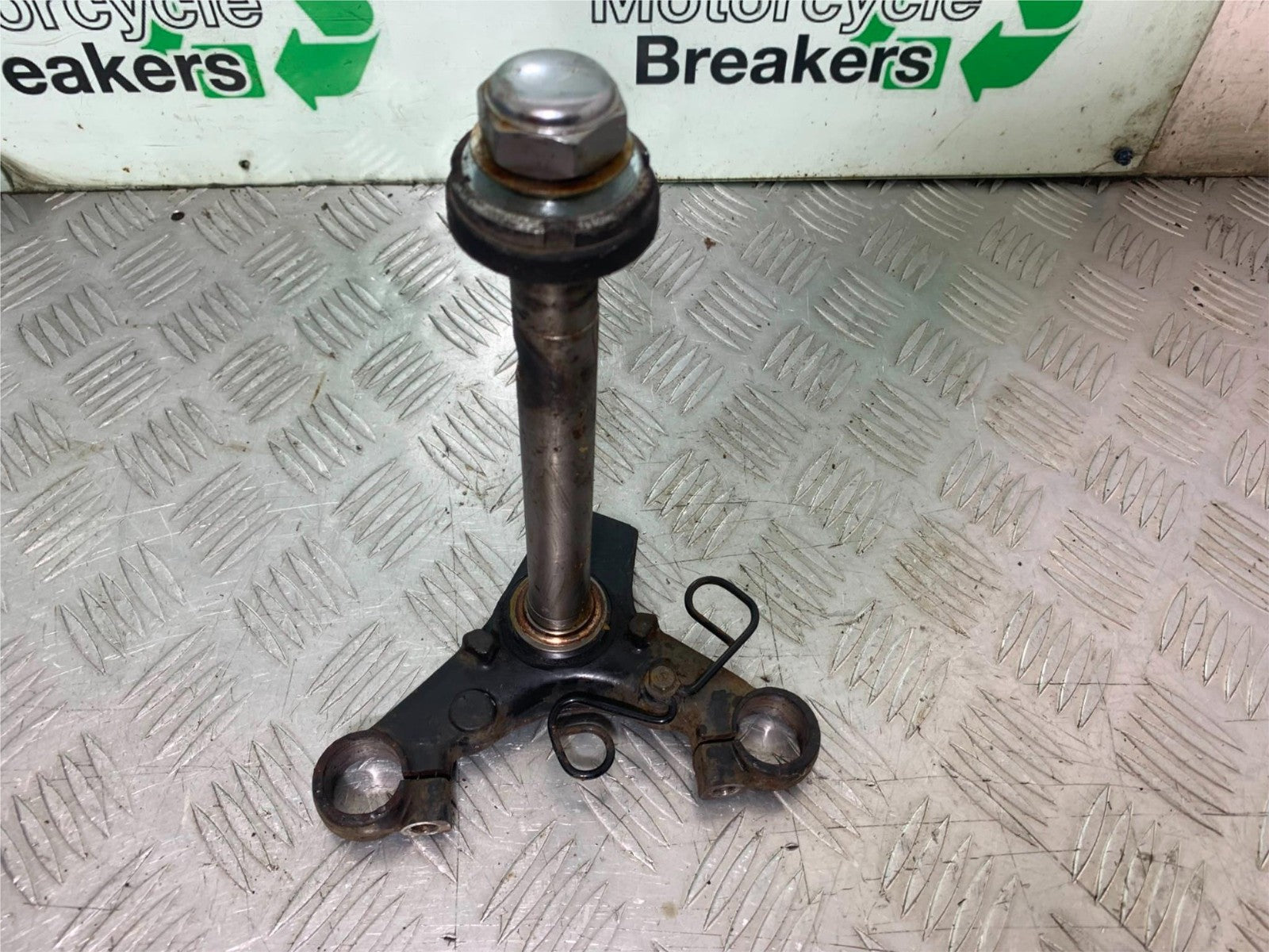 HONDA CG125 CG 125 BOTTOM YOKE   YEAR 1998-2000 (CMB1282)