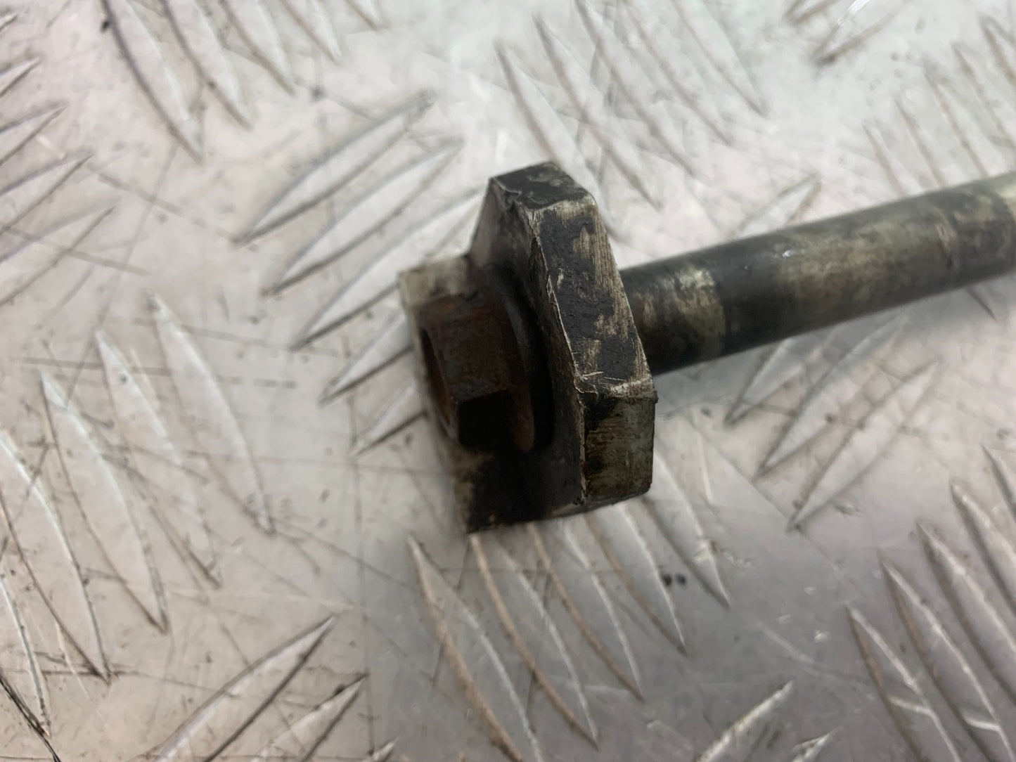 BENELLI BN125 BN 125 REAR WHEEL SPINDLE YEAR 2018-2021 (CMB1245)