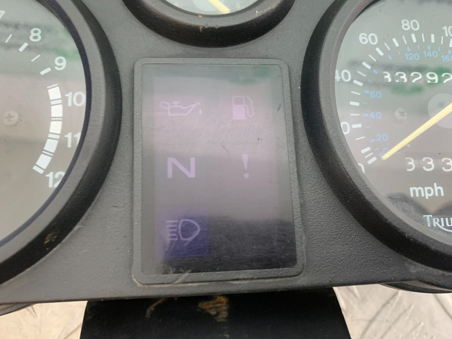TRIUMPH TROPHY 900 CLOCKS SPEEDO DASH  YEAR 1991-95 (CMB1251)