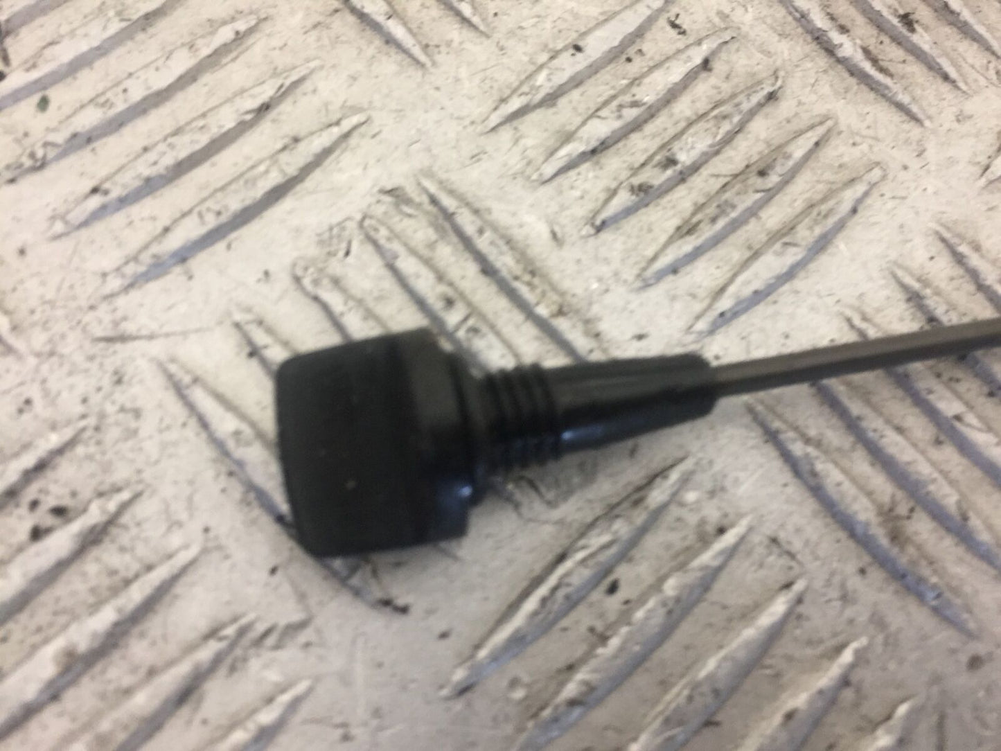HONDA CBR1100 BLACKBIRD DIP STICK YEAR 2000-07 (STOCK 522)