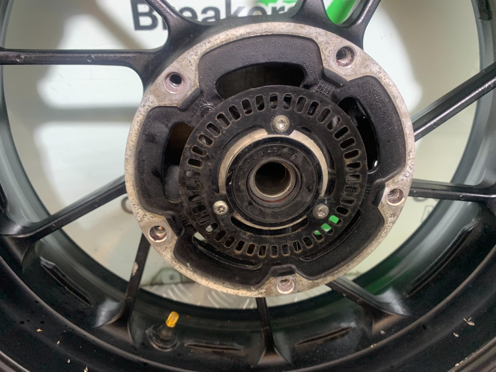 YAMAHA YZF R7 REAR WHEEL YEAR 2022-2025 (CMB1255)