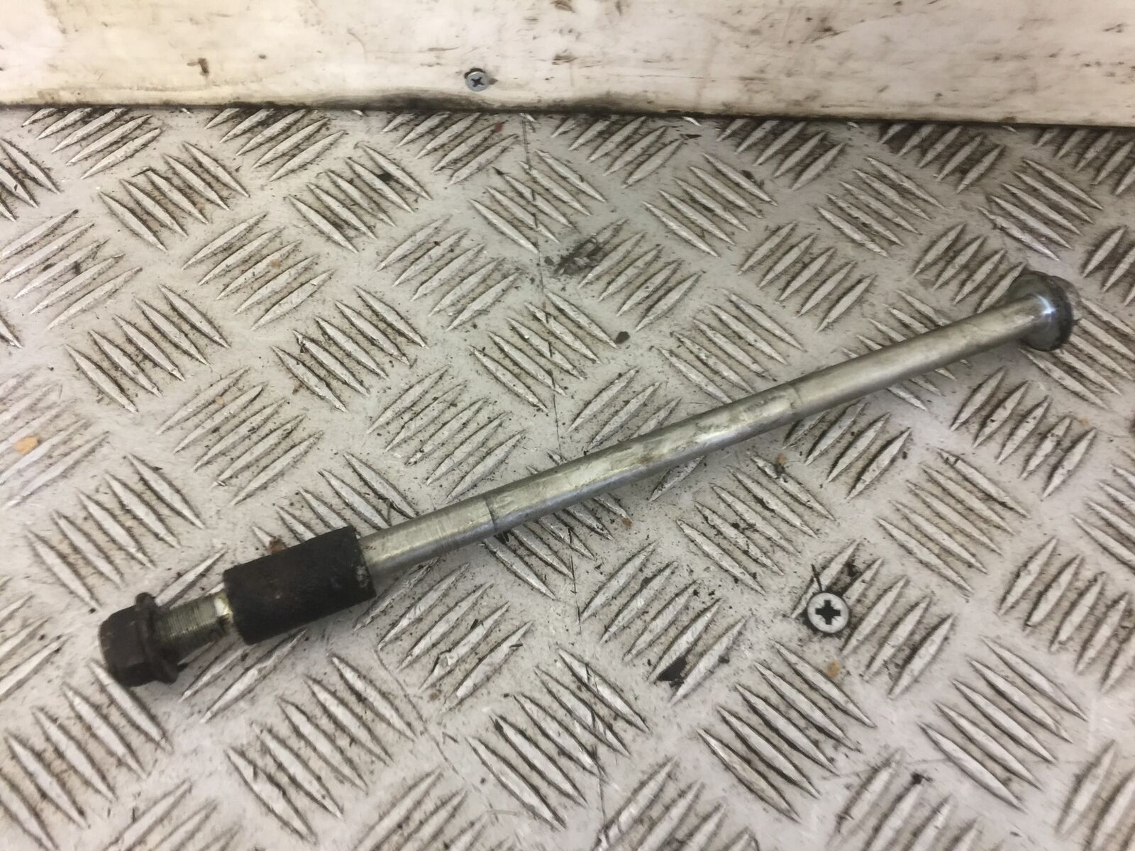 NECO ALEX ONE 125 FRONT WHEEL SPIDNLE  YEAR 2017 (STOCK 602)