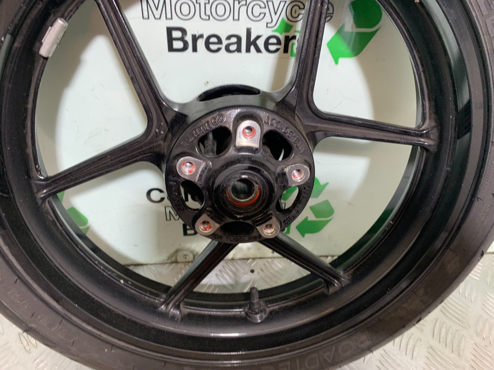 KAWASAKI ER6 N FRONT WHEEL YEAR 2012-2017 (CMB1324)