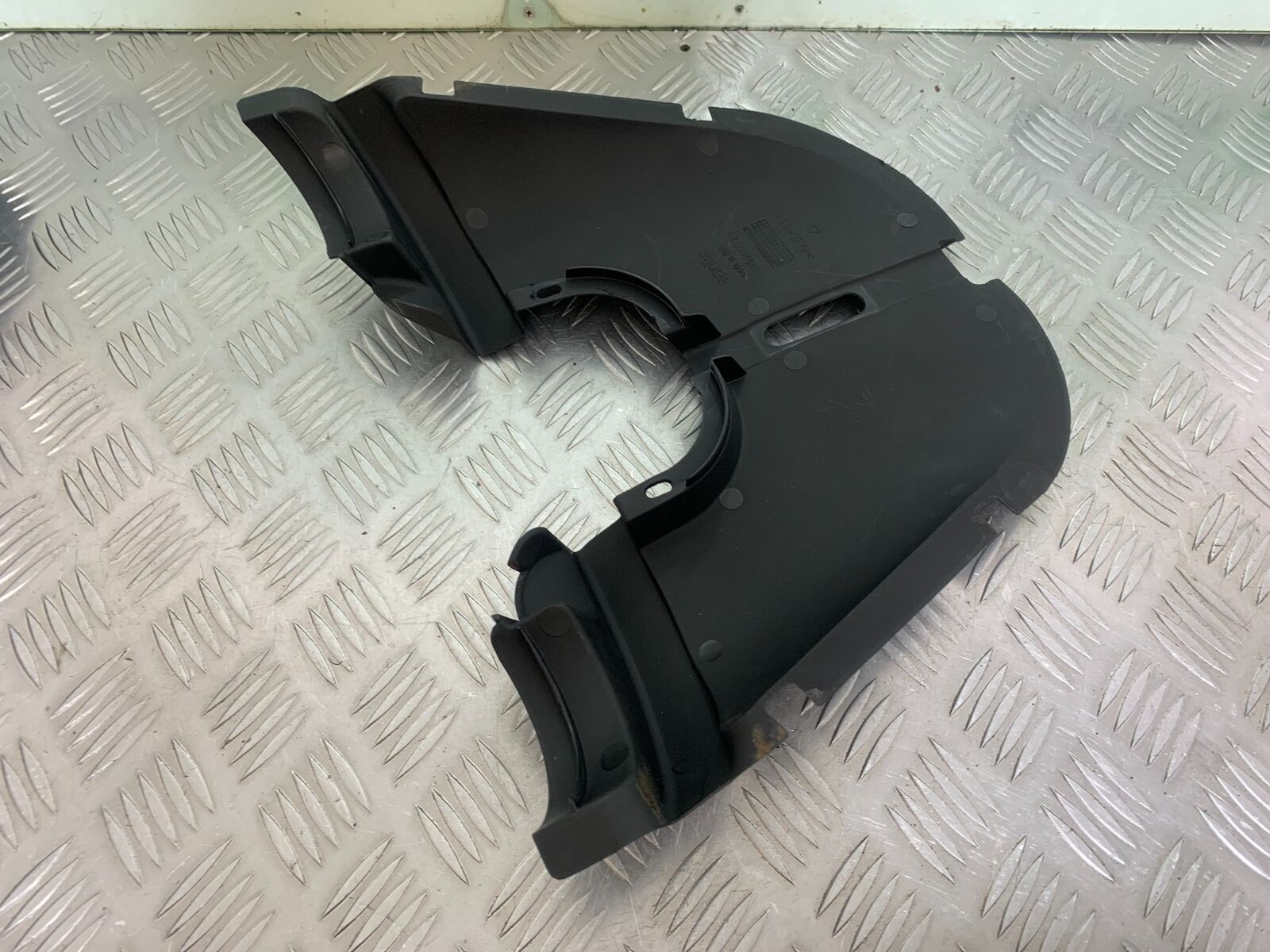 APRILIA FUTURA RST 1000 REAR INFILL PANEL  YEAR 2001-2005 (CMB1033)