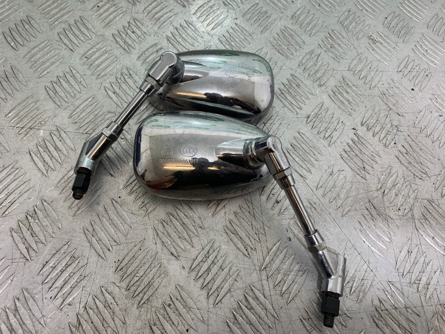 HONDA VT700 VT 700 SHADOW MIRRORS   YEAR 1984-85 (CMB1328)