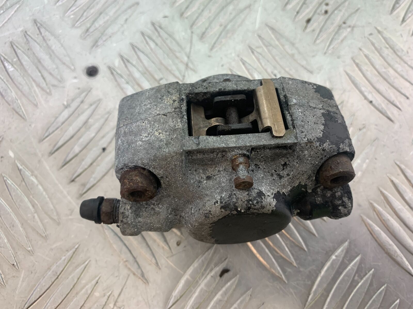 PIAGGIO VESPA GTS 300 REAR BRAKE CALIPER  YEAR 2010 (CMB1062)